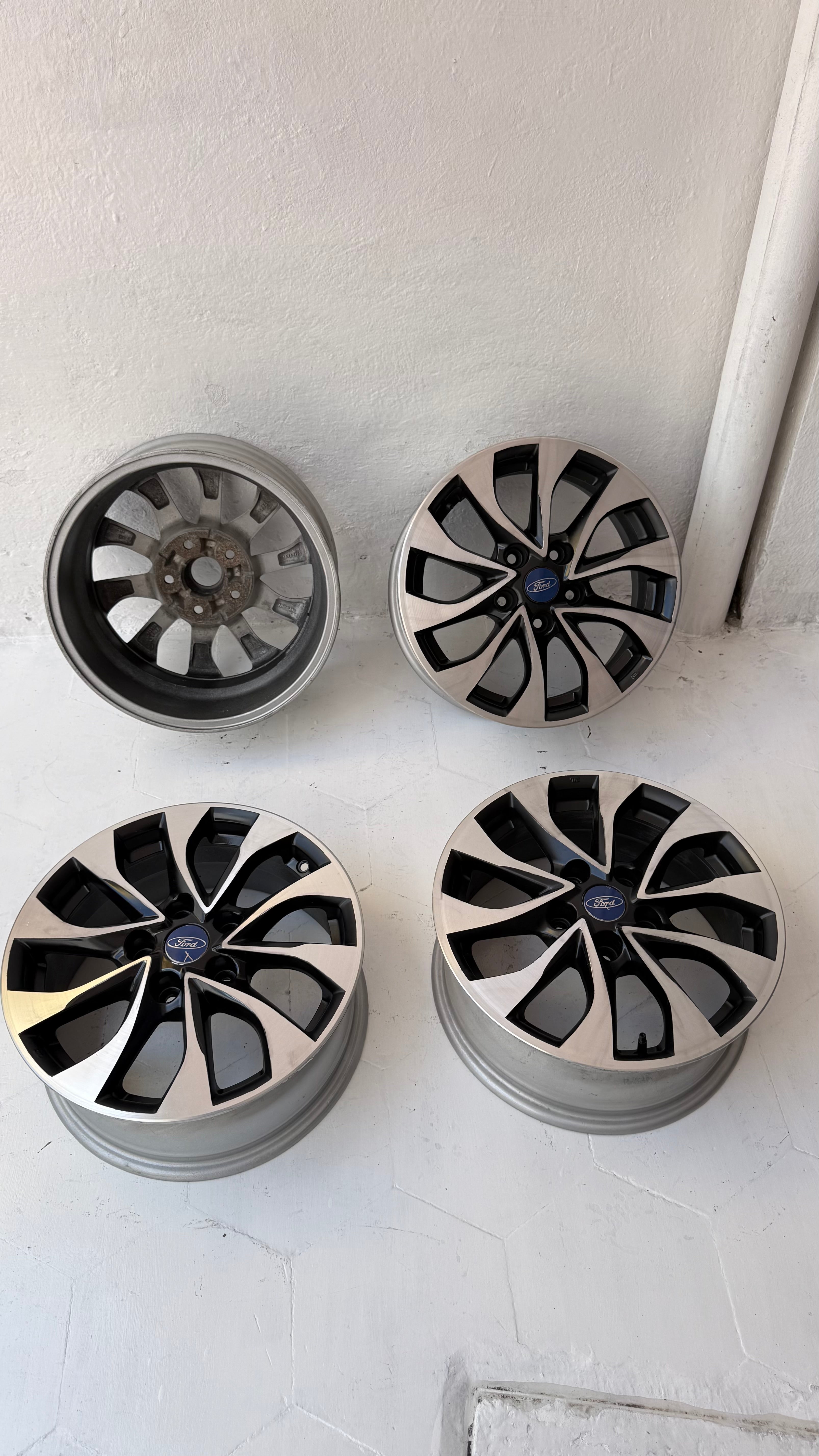 4 Rines 16” Ford Mustang, Ranger y Explorer Originales Seminuevos 5x114