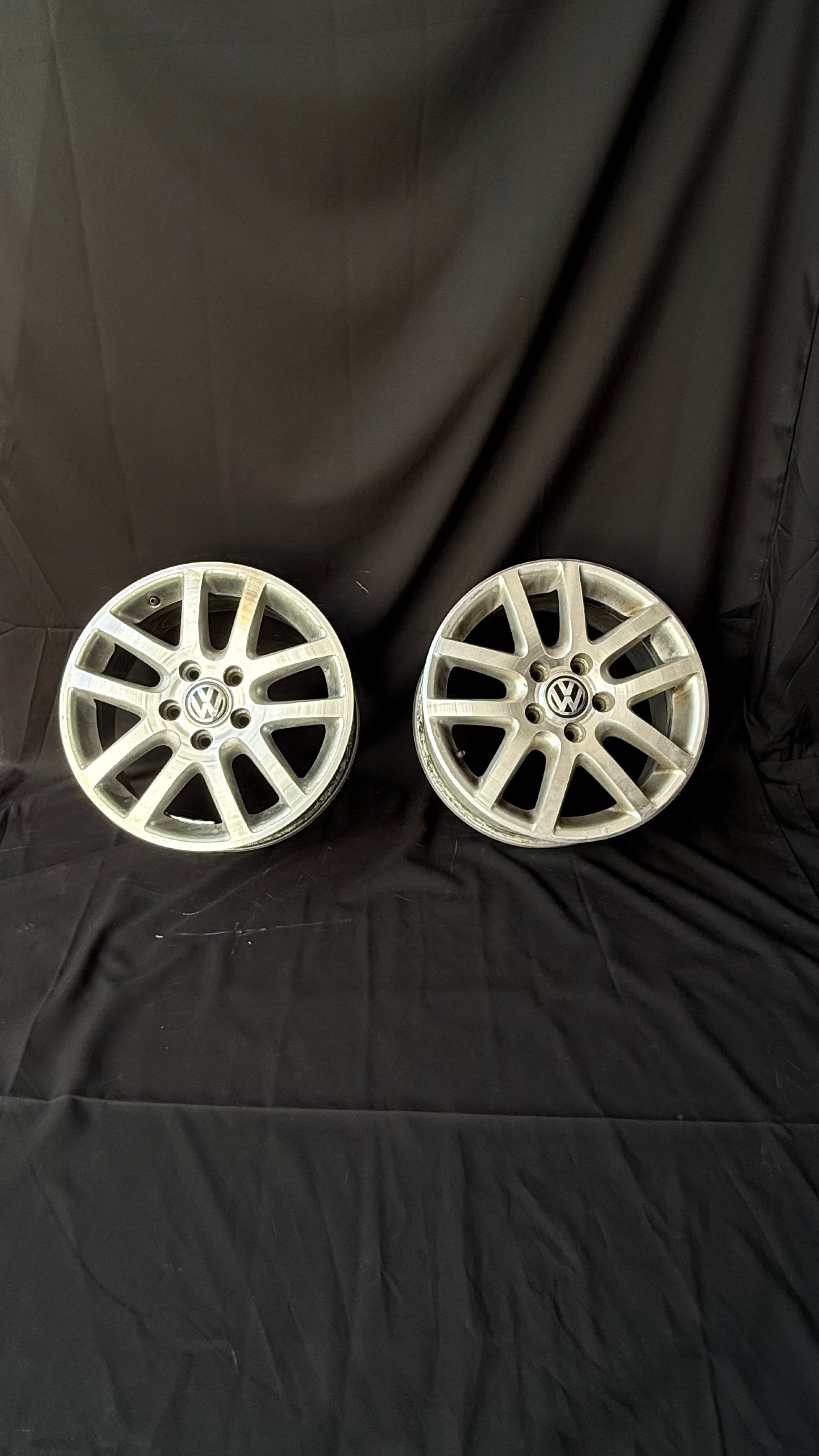 4 Rines 16” Volkswagen Jetta MK6 / Bora Seminuevos