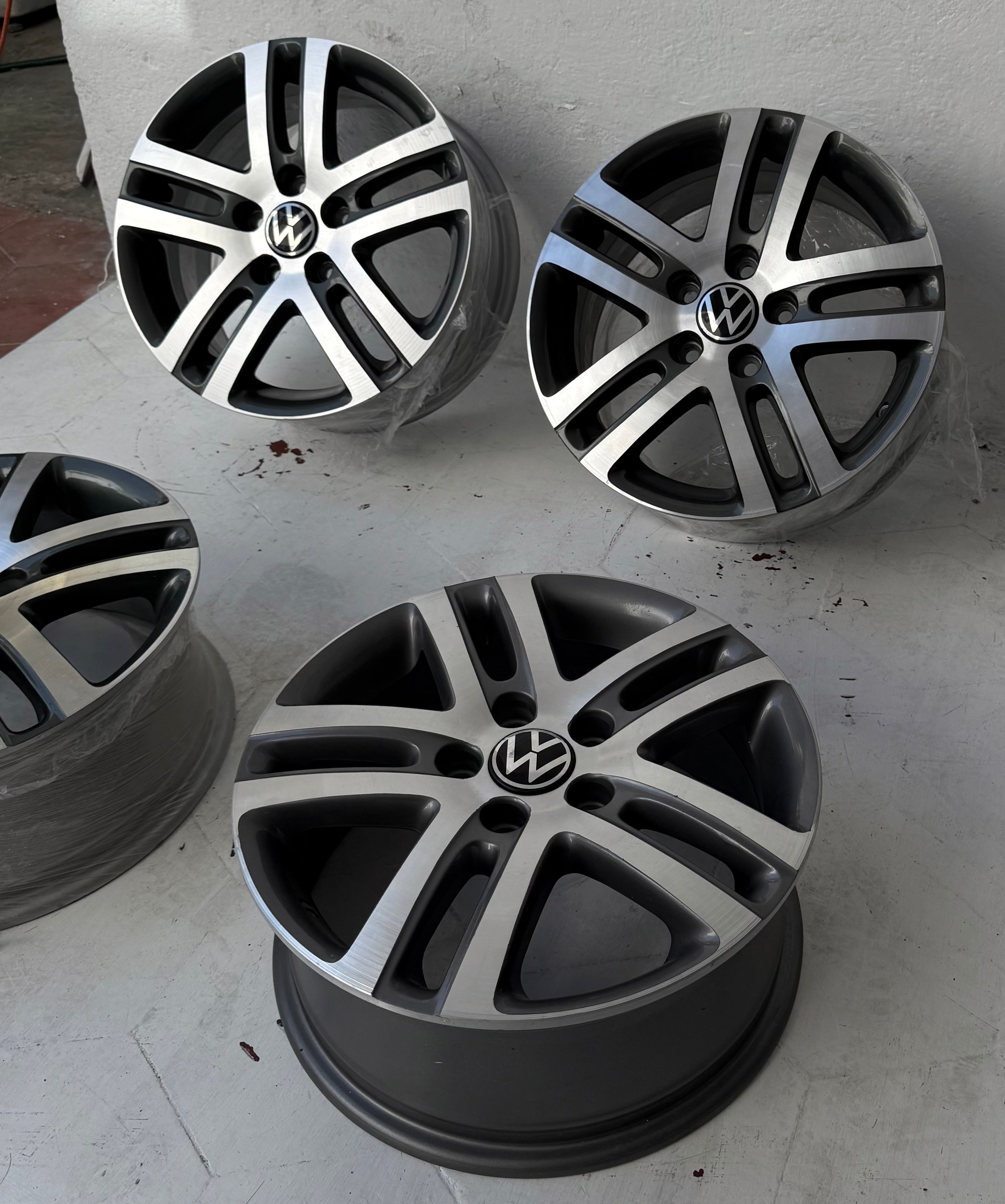 4 Rines 16” Volkswagen Golf y Jetta MK6, MK7 – 5×112