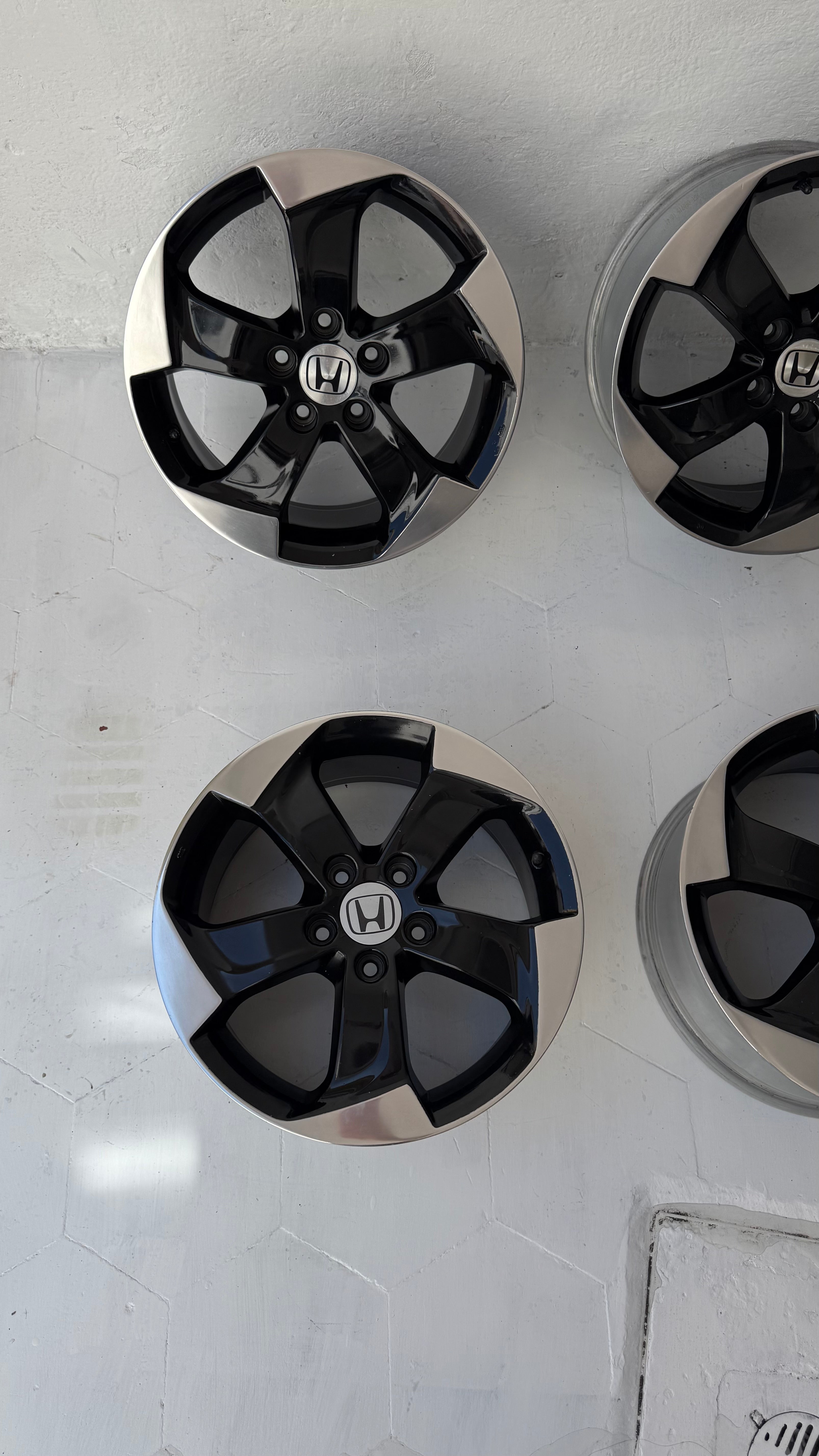 4 Rines 17” Honda CR-V, HR-V, Accord, Civic y Element Originales Seminuevos 5x114