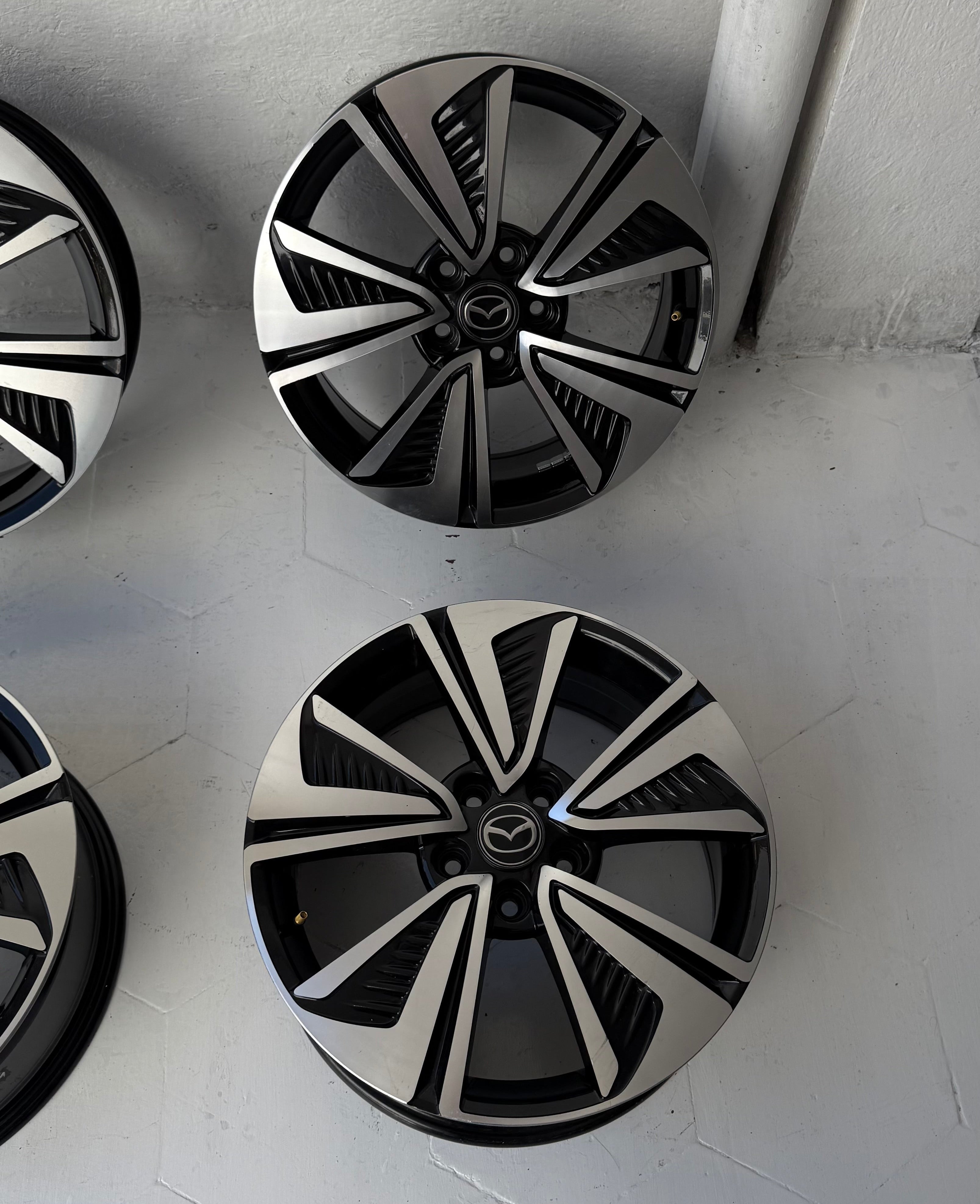 4 Rines 17” Mazda 3, Mazda 6, CX-3, CX-5 y CX-7 Nuevos y Originales 5x114