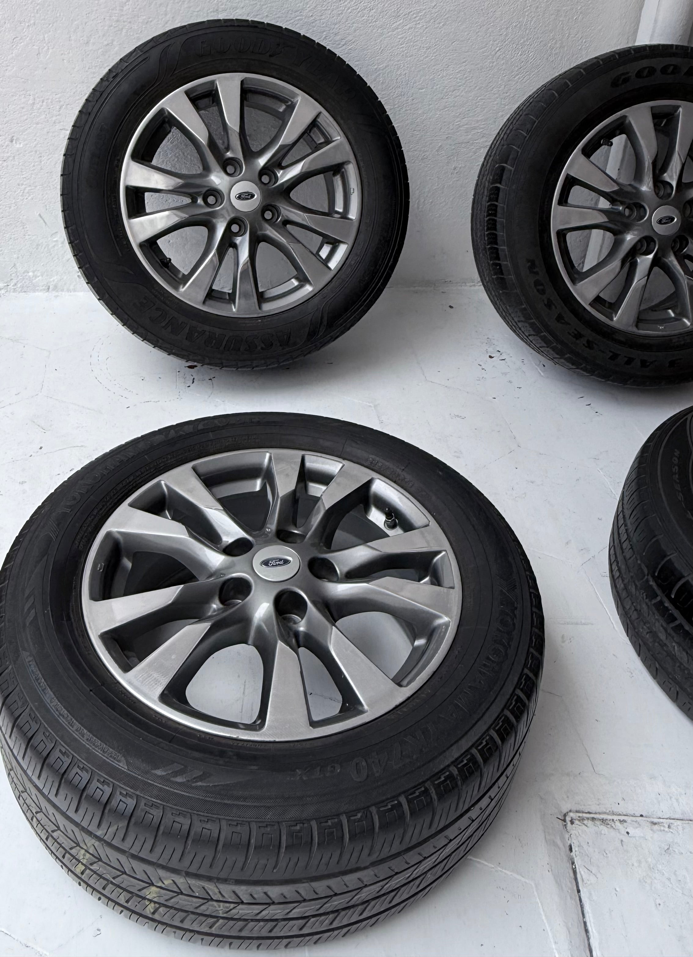 4 Rines con llantas 16” Ford Mustang, Ranger y Explorer – 5×114