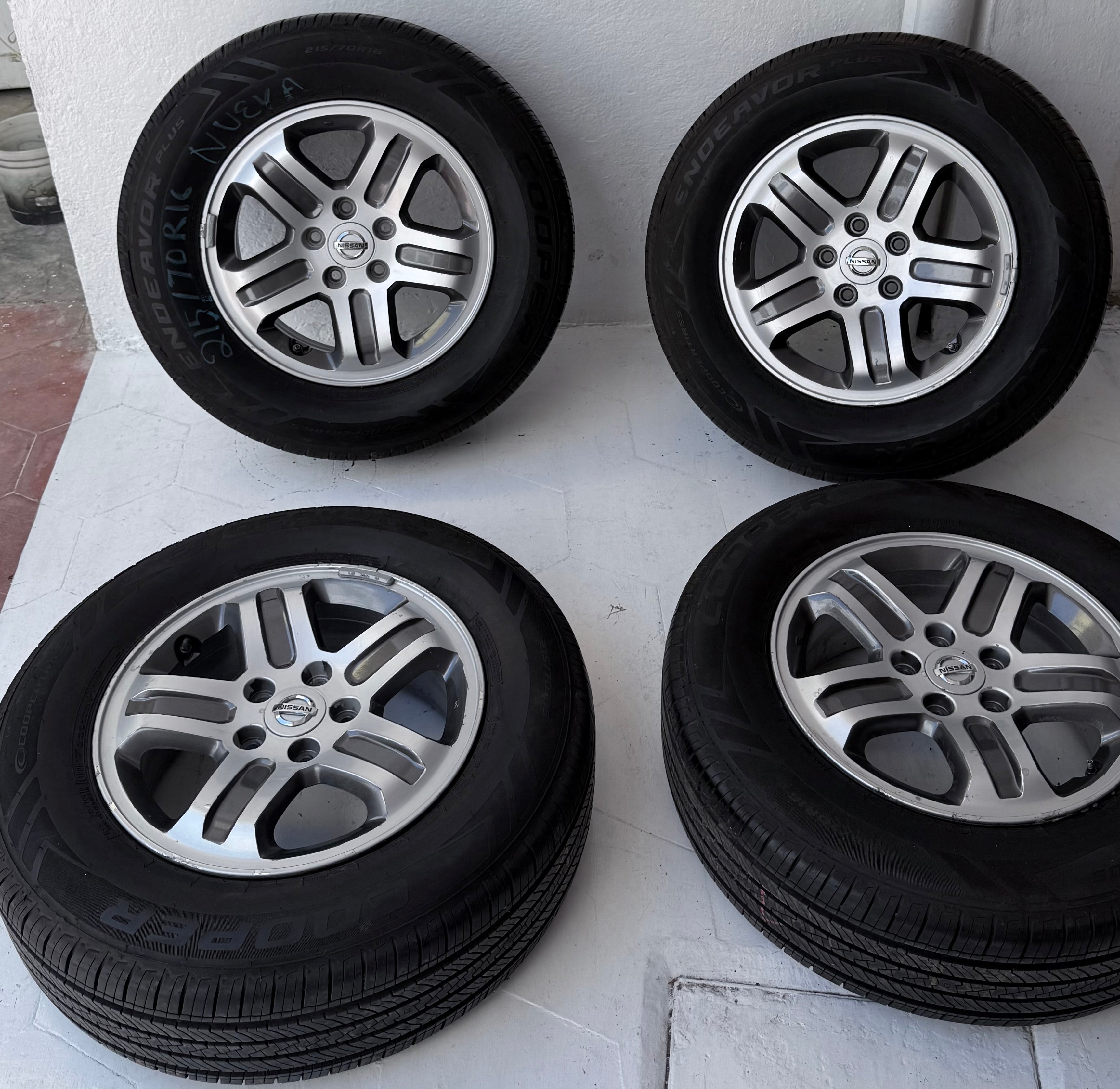 4 Rines con llantas 16” Nissan X-Trail, Rogue, Juke y Altima – 5×114