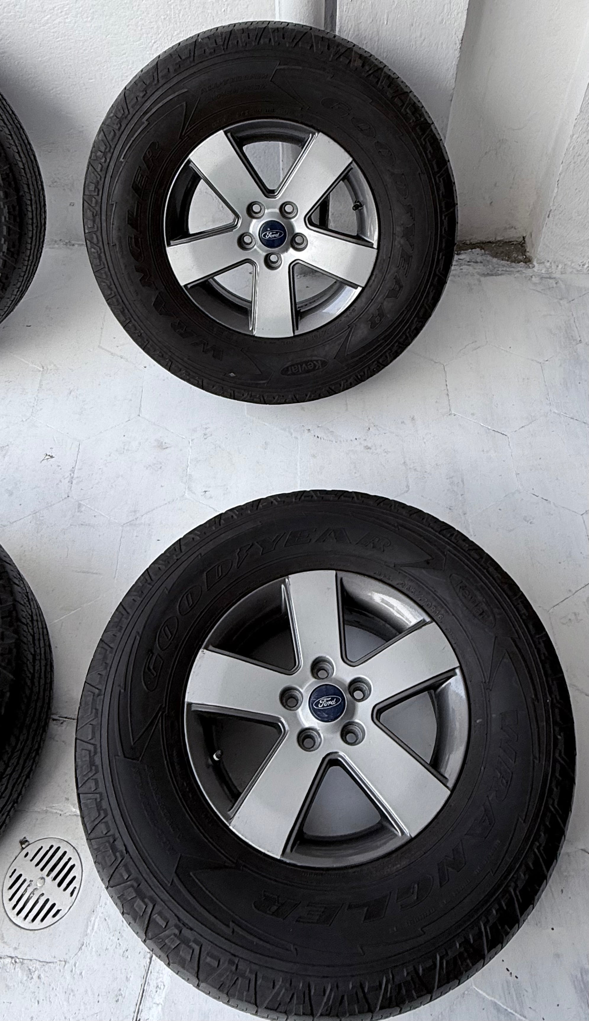 4 Rines con llantas 16” Ford Ranger y Explorer – 5×114