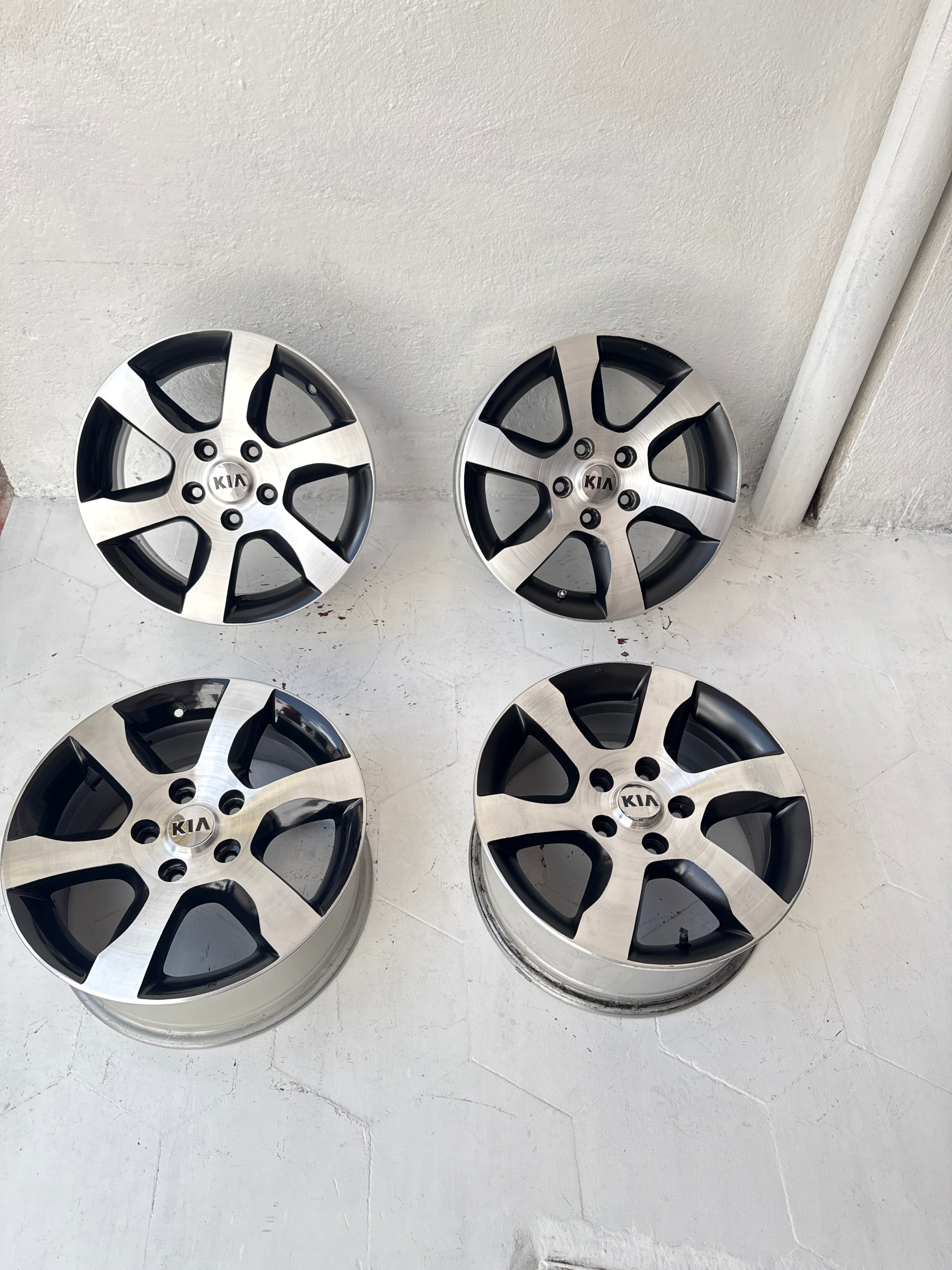 4 Rines 16” Kia Forte, Optima y Sportage – 5×114 – Modelo 2016