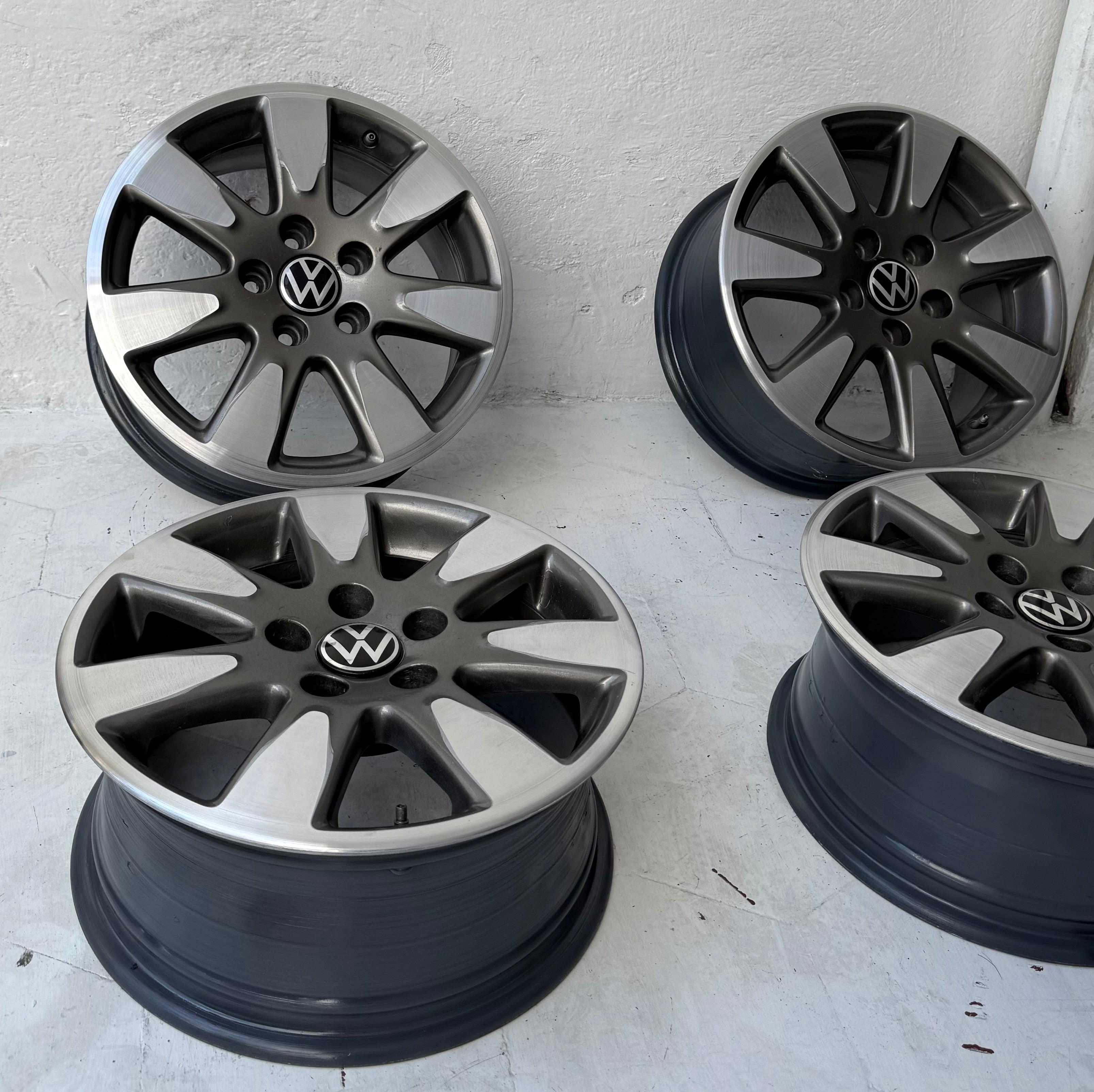 4 Rines 16” Volkswagen Golf, Jetta MK6 y MK7 – 5×112