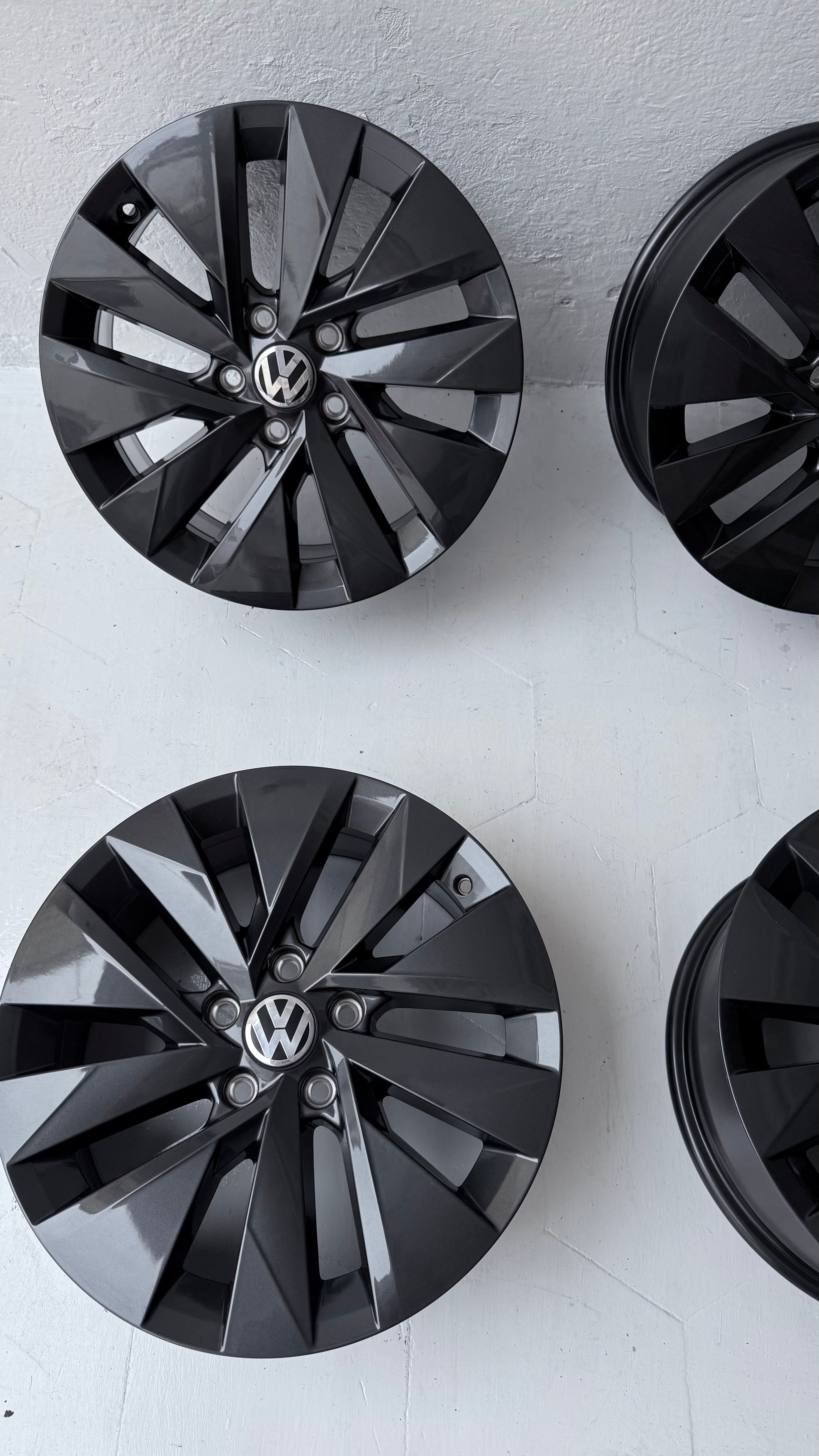 4 Rines 17” Volkswagen Taos, Tiguan, Golf, Jetta, Bora, Passat y New Beetle – 5×112