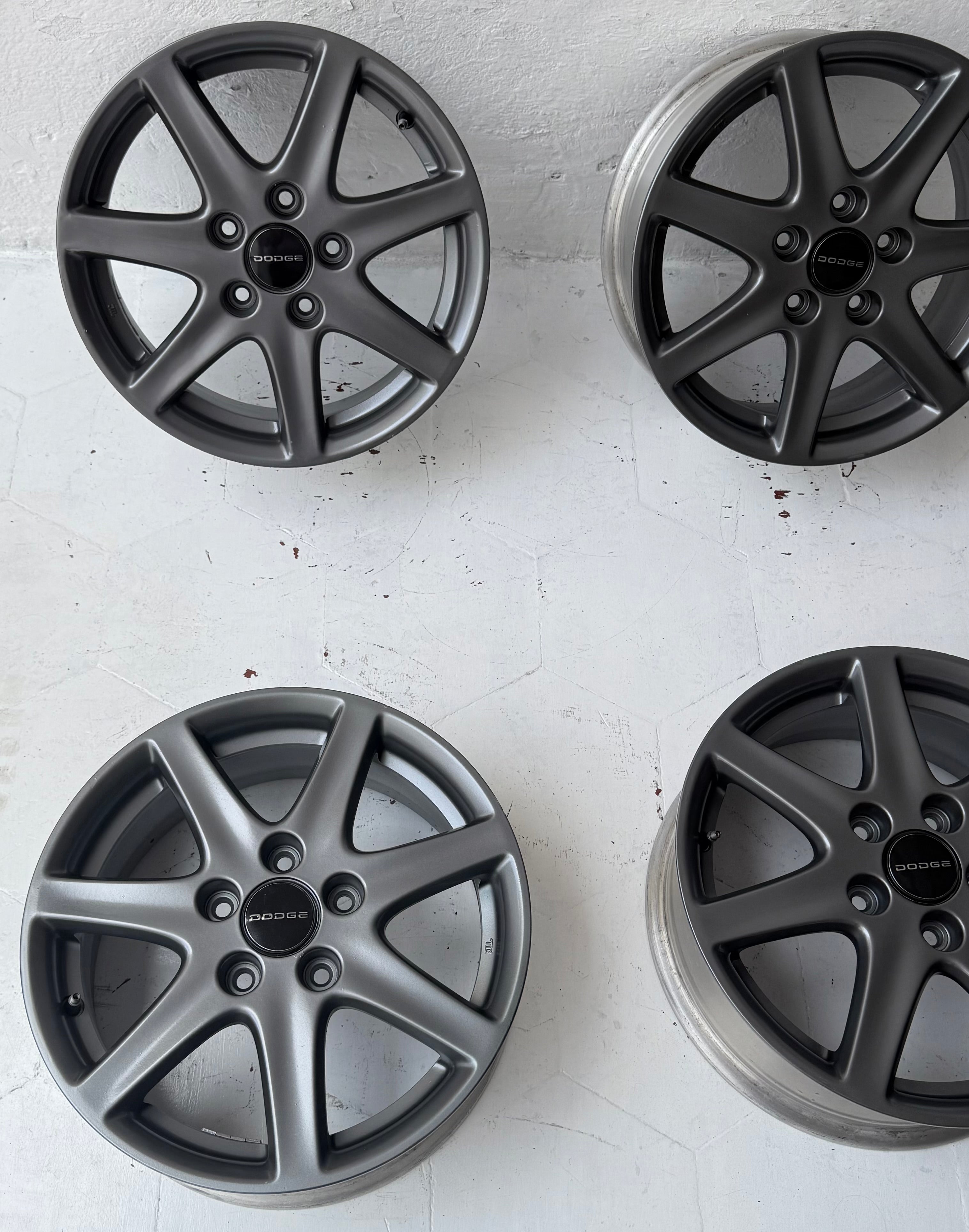 4 Rines 16” Dodge Caravan, Voyager, Avenger, Caliber, Jeep Liberty, Patriot y Nitro – 5×114