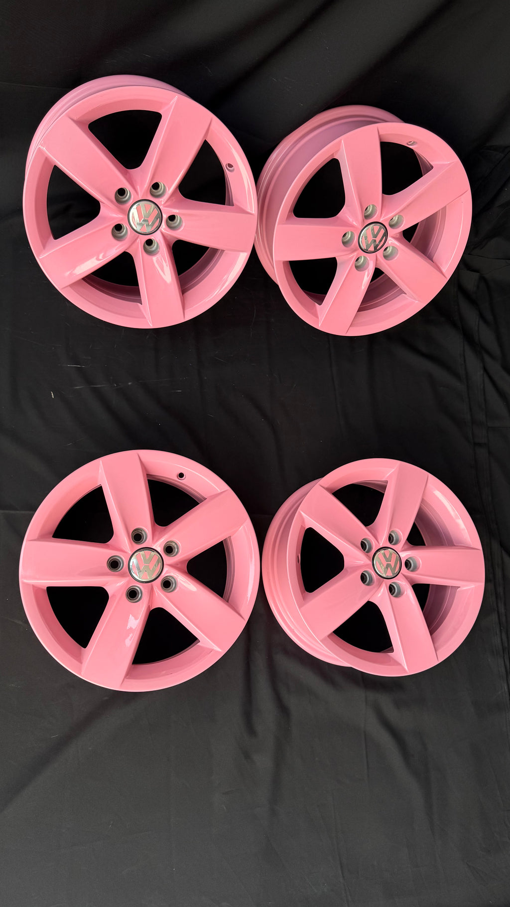 4 Rines 16” Edición Barbie Volkswagen New Beetle Nuevos y Originales