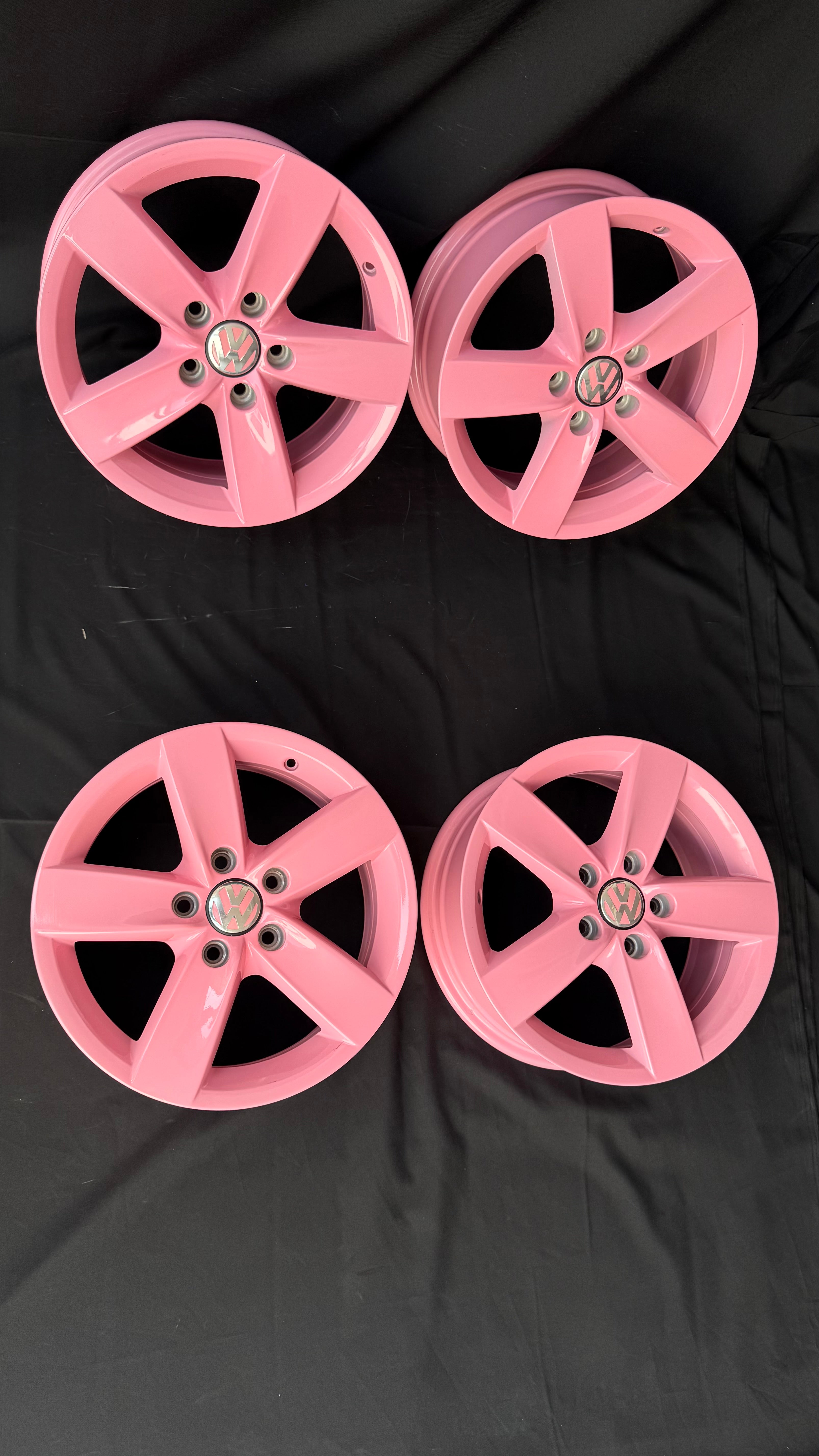 4 Rines 16” Edición Barbie Volkswagen New Beetle Nuevos y Originales
