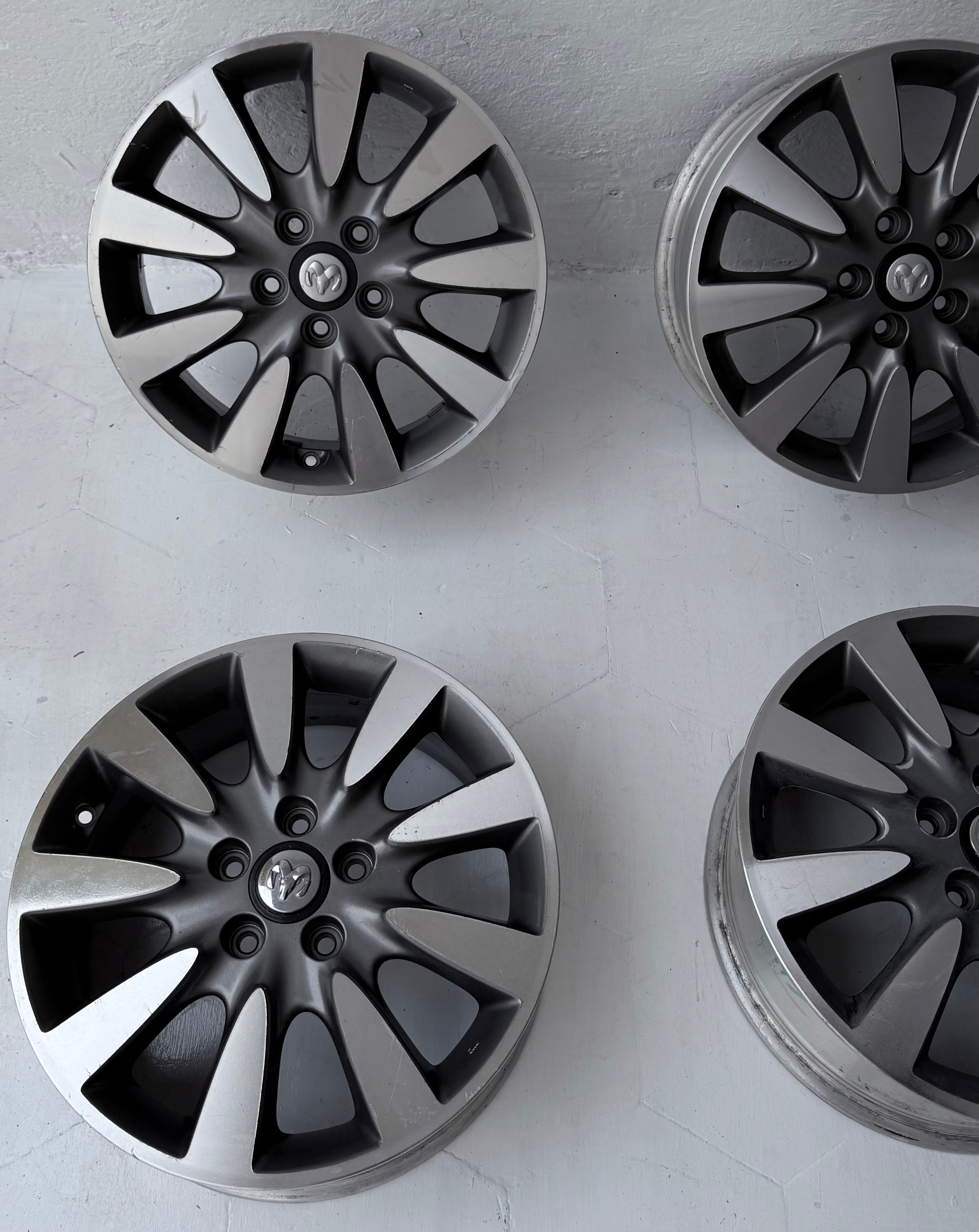 4 Rines 17” Jeep Liberty, Compass y Patriot – 5×114