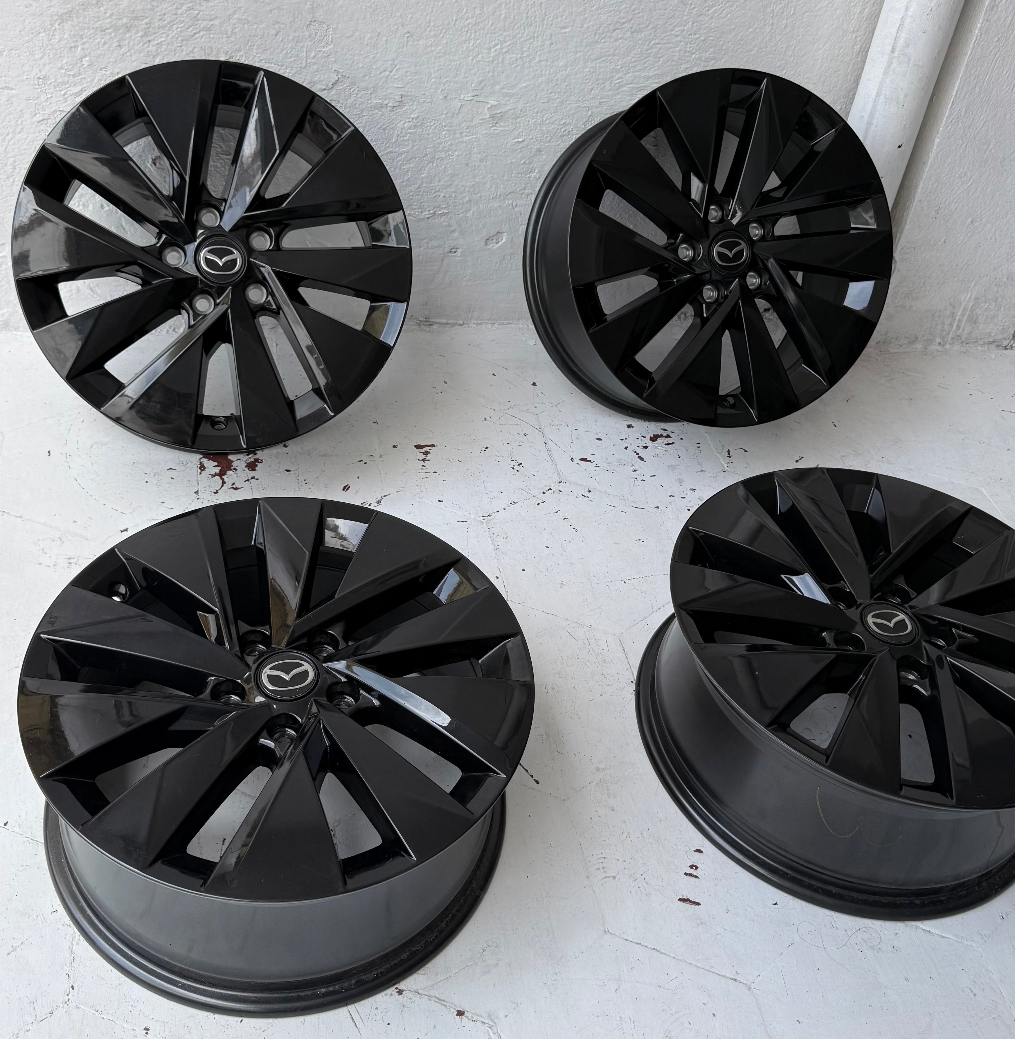 4 Rines 17” Mazda – 5×114