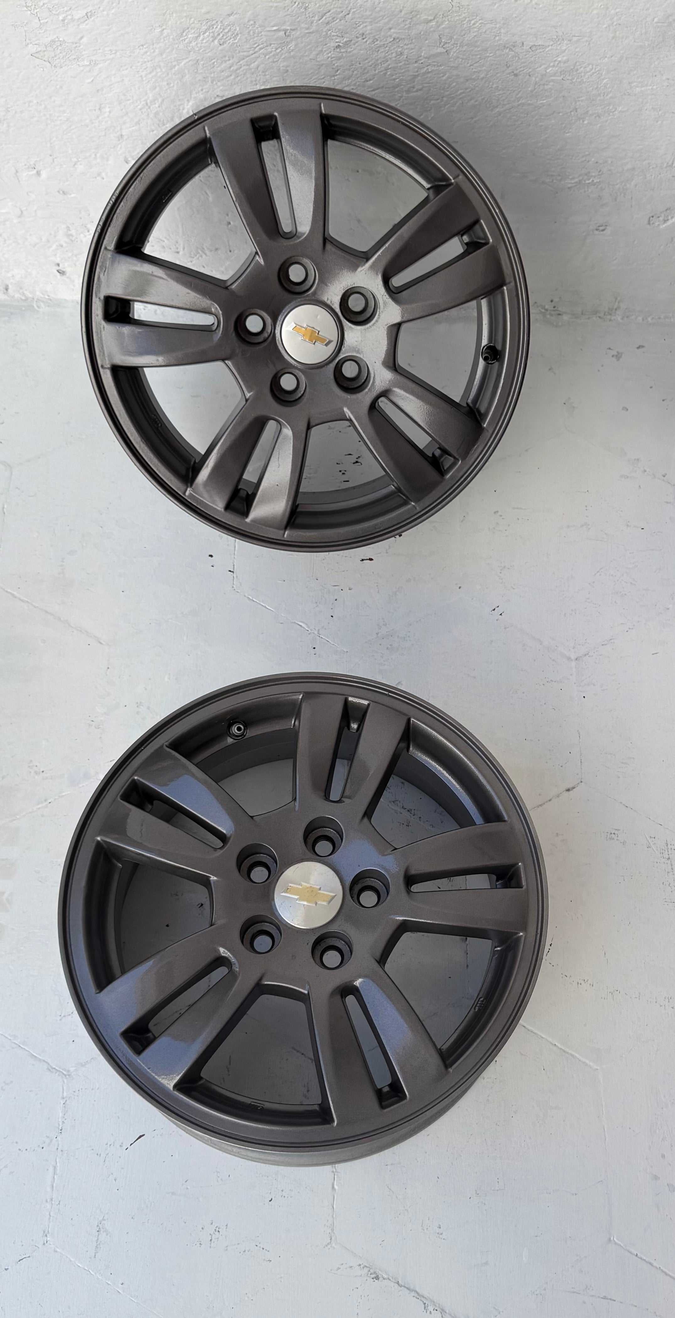 4 Rines 15” Chevrolet Cavalier Sonic Trax Onix Seminuevos Originales 5x105
