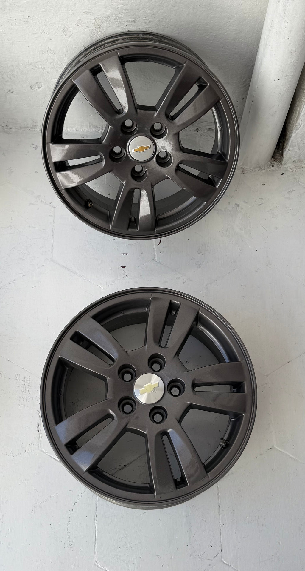 4 Rines 15” Chevrolet Cavalier Sonic Trax Onix Seminuevos Originales 5x105