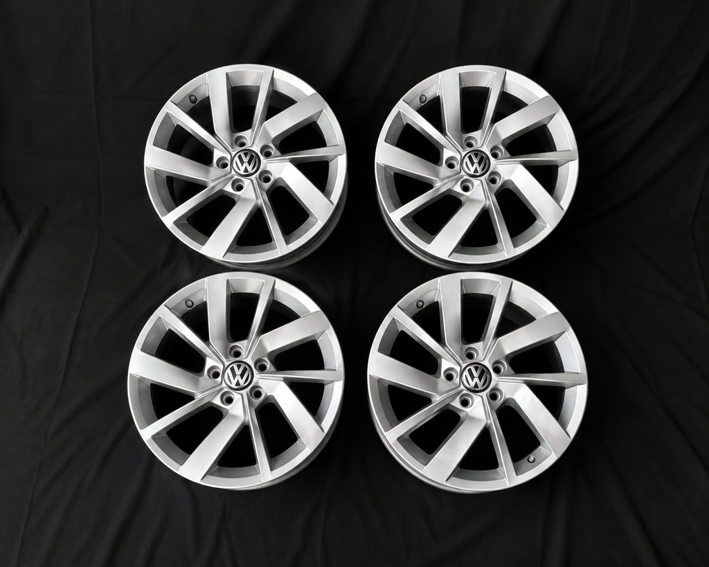 4 Rines 17” Volkswagen Golf TSI A8 A7 Originales Nuevos