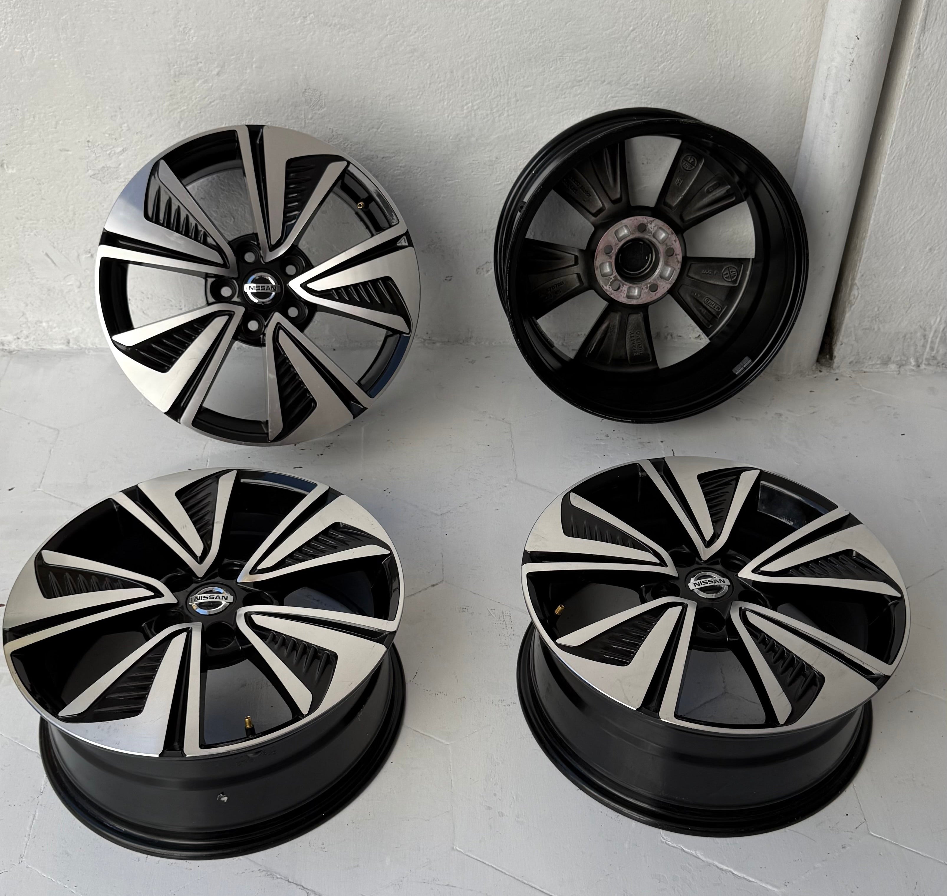 4 Rines 17" Originales Nissan Sentra, Altima y X-Trail 5x114 Nuevos