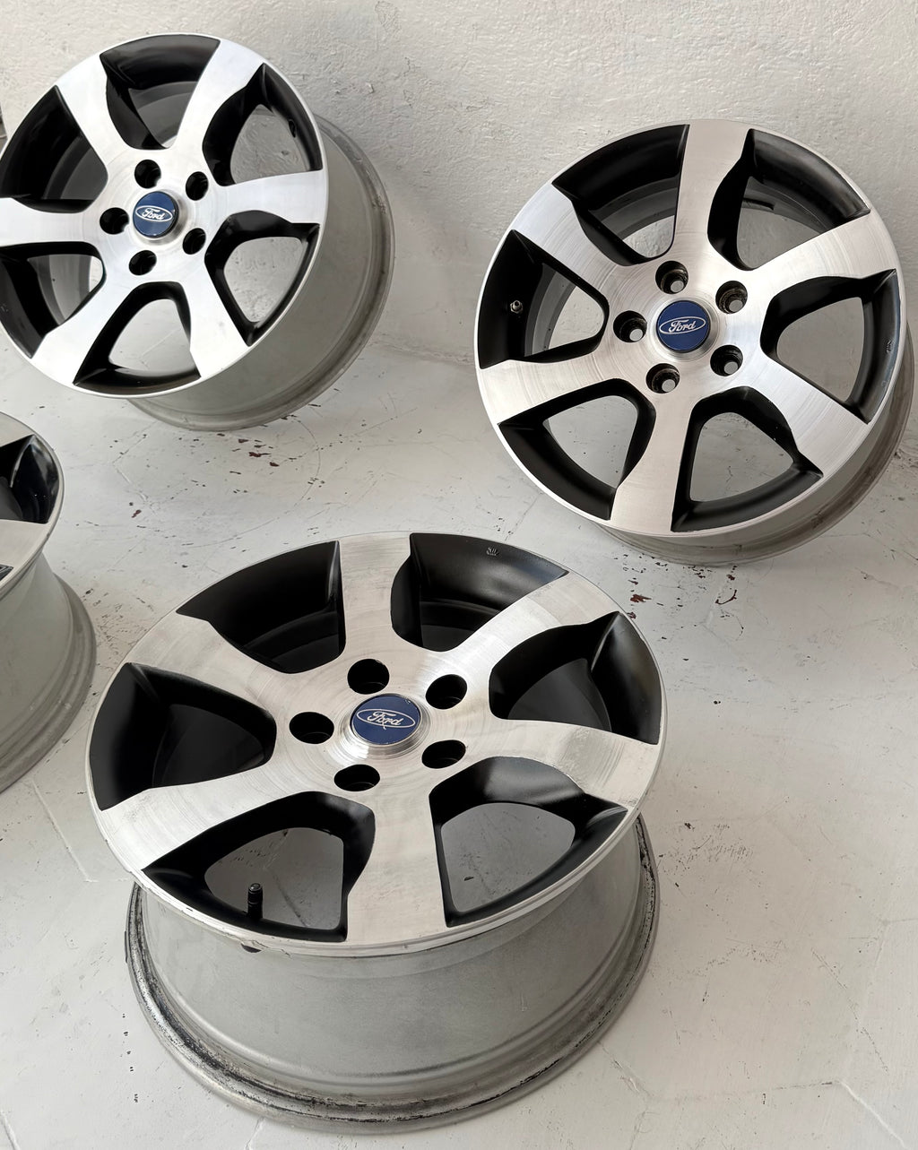 4 Rines 16” Ford Mustang, Ranger y Explorer – 5×114