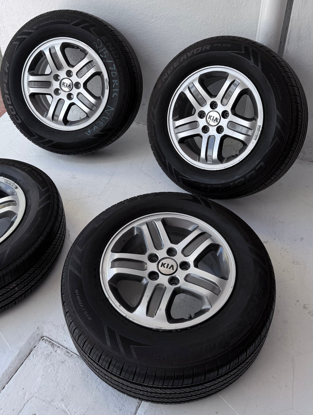 4 Rines con llantas 16” Kia Seltos, Sportage y Sorento / Hyundai Tucson, Creta, Santa Fe y Palisade – 5×114