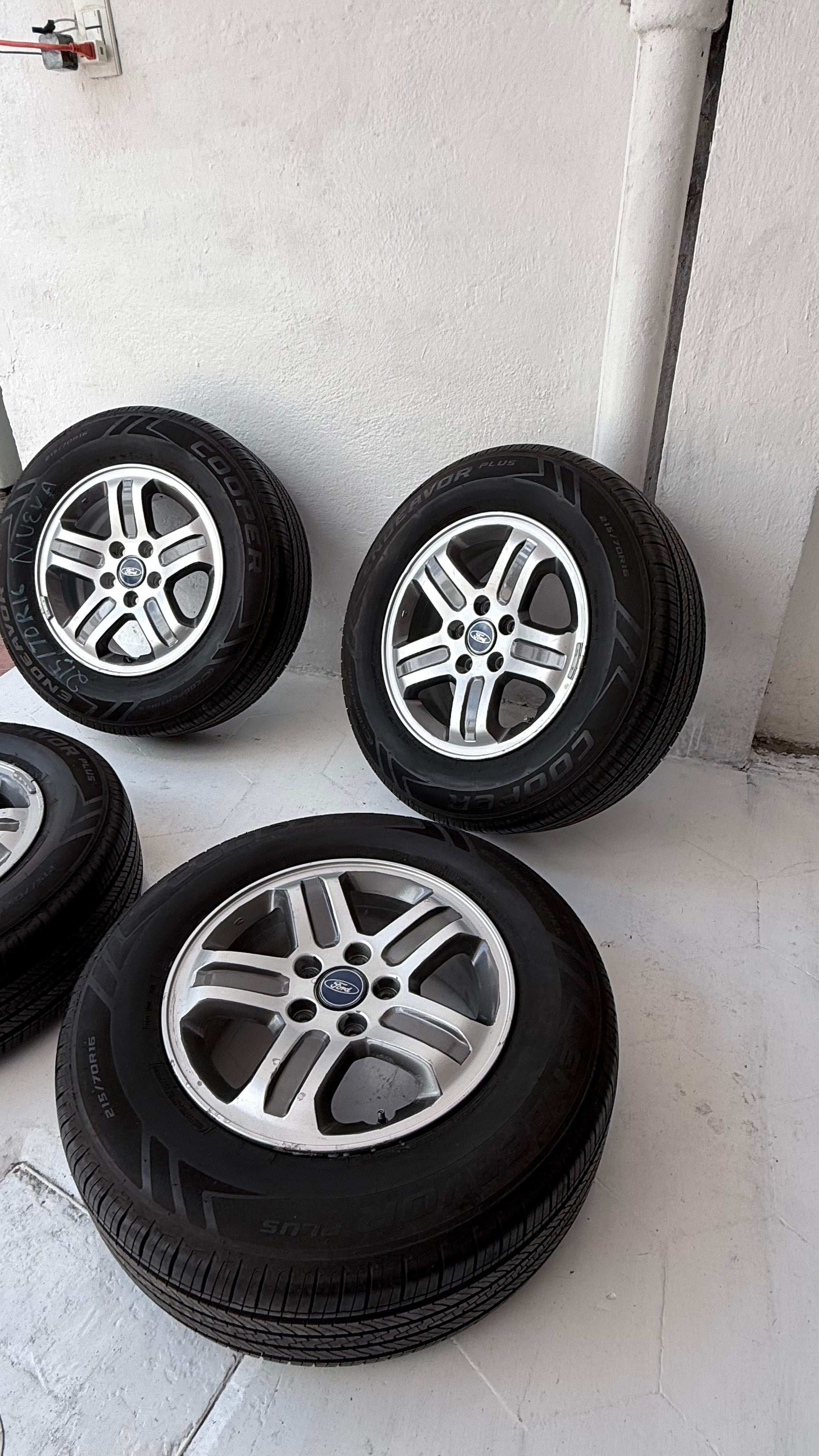 4 Rines con llantas 16” Ford Ranger y Explorer – 5×114