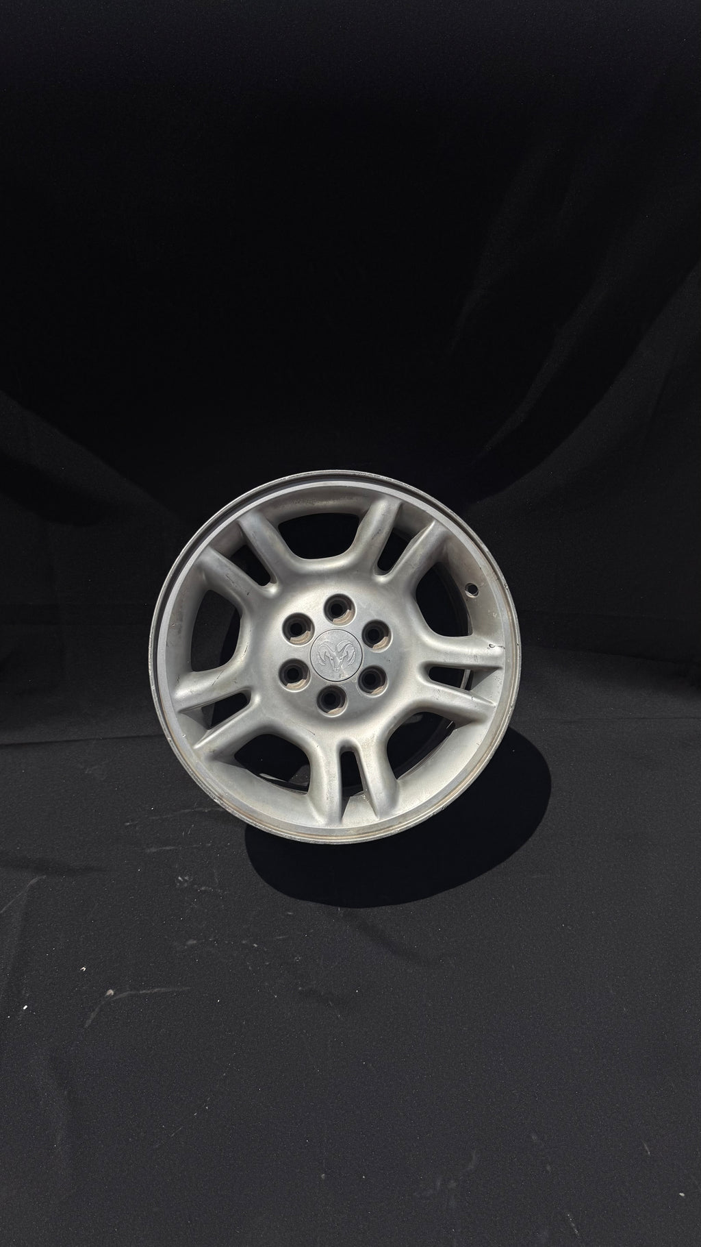 1 Rin 16” Dodge Dakota Original 6-114