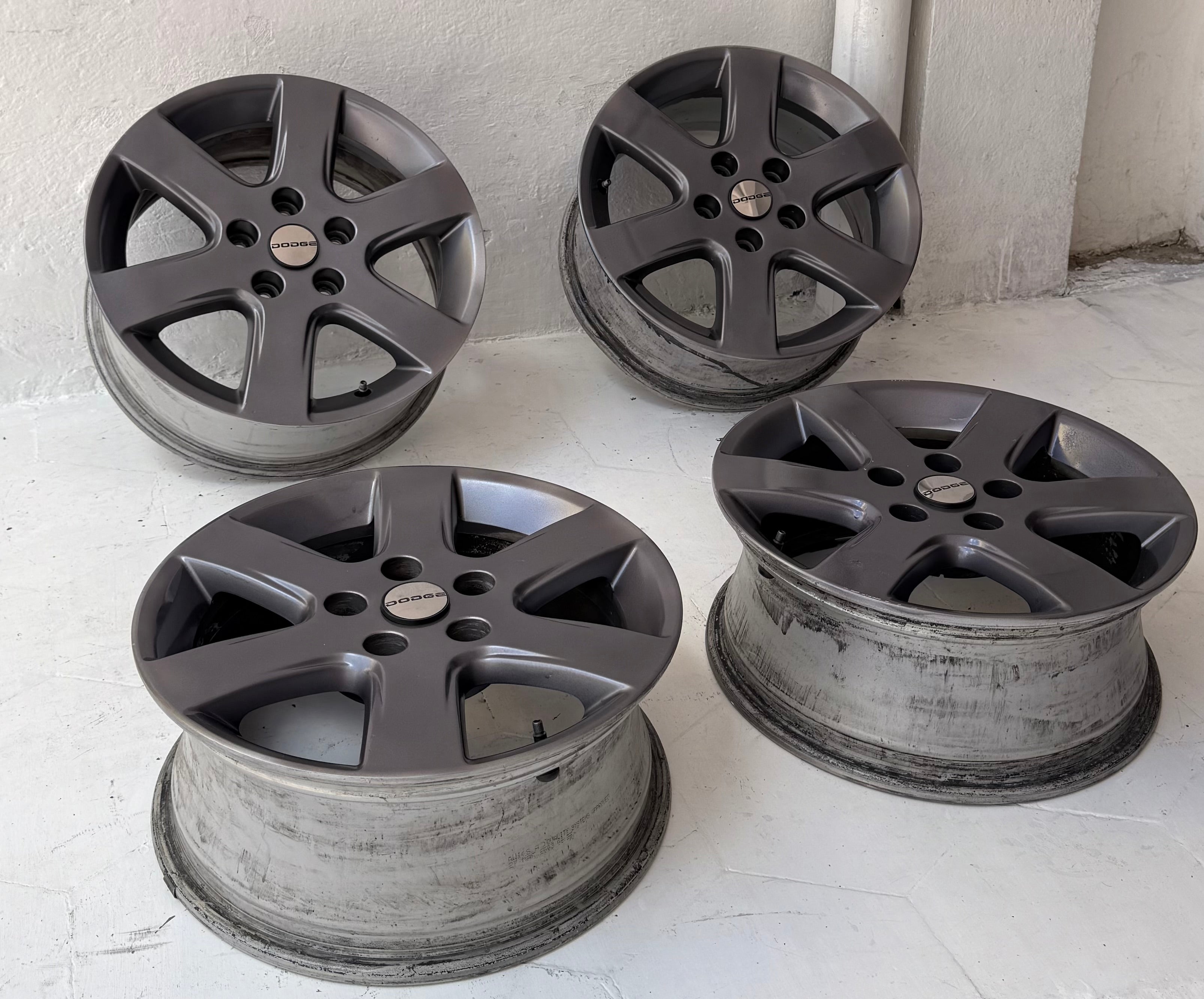 4 Rines 16” Dodge Jeep Liberty Compass Patriot Nitro Voyager Caravan Avenger 5x114 Originales