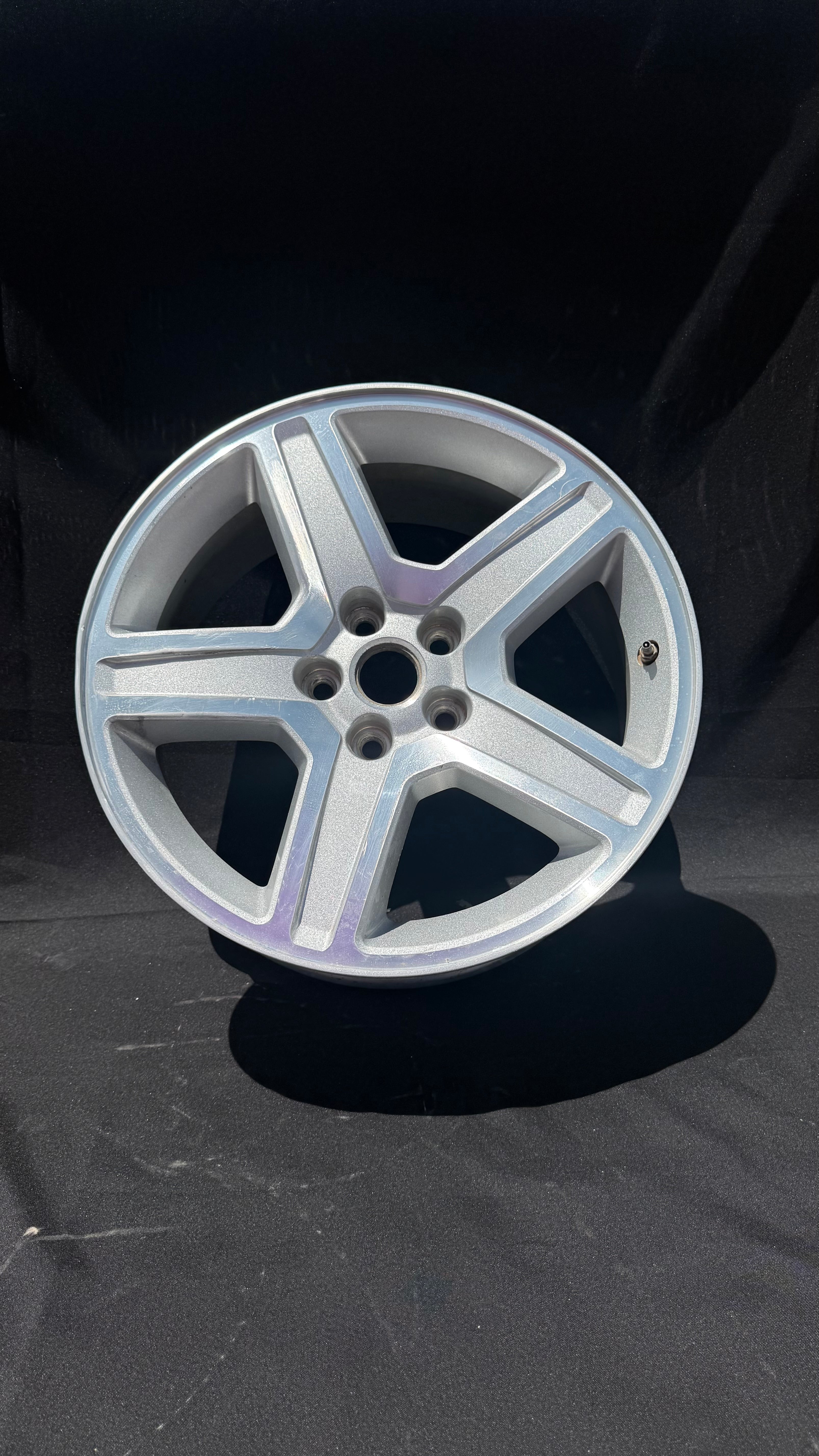 1 Rin 18” Dodge Charger Original 5-115