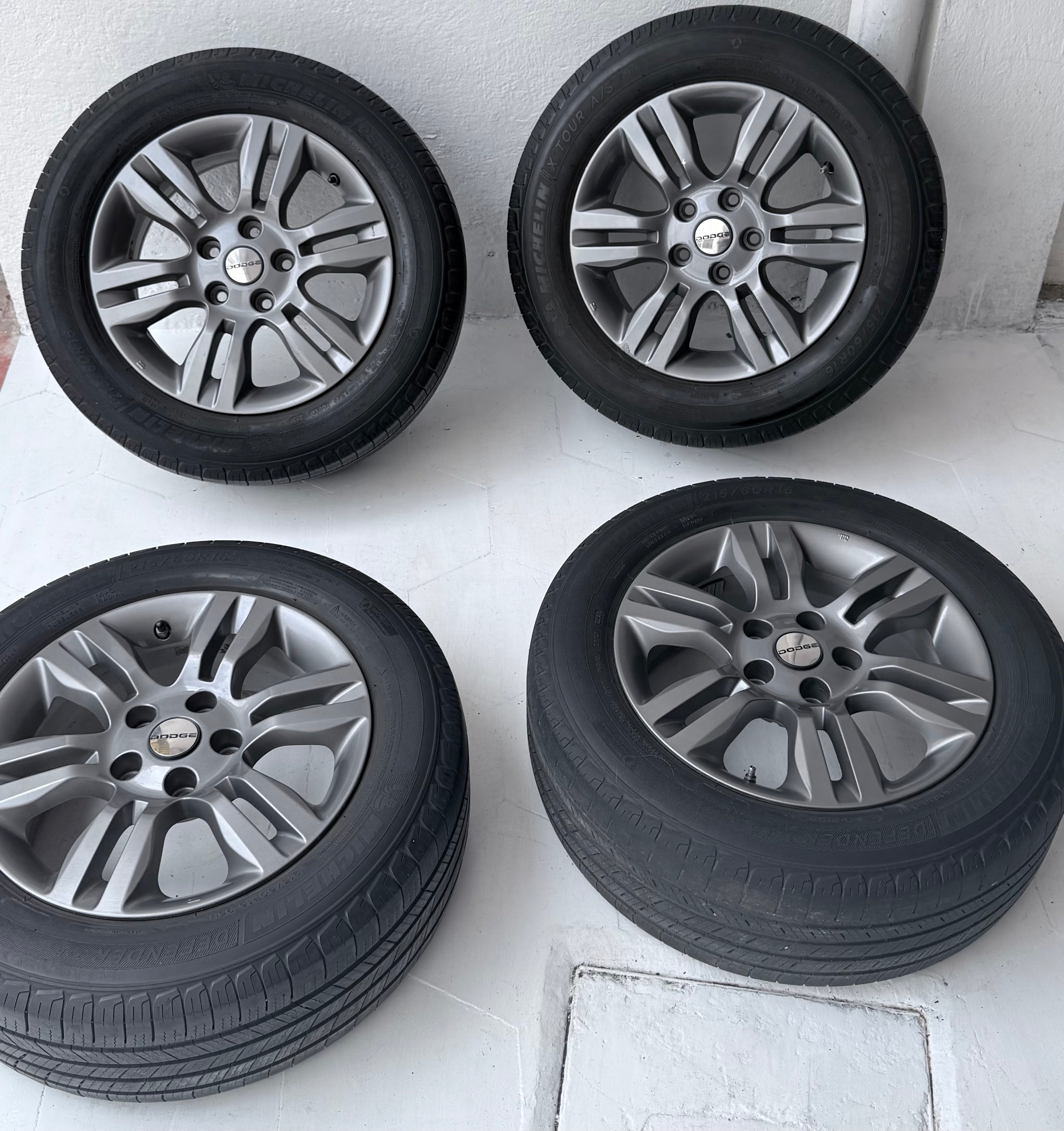4 Rines con llantas 16” Dodge Voyager, Caravan, Avenger, Caliber y Jeep Liberty, Patriot, Compass y Wrangler – 5×114