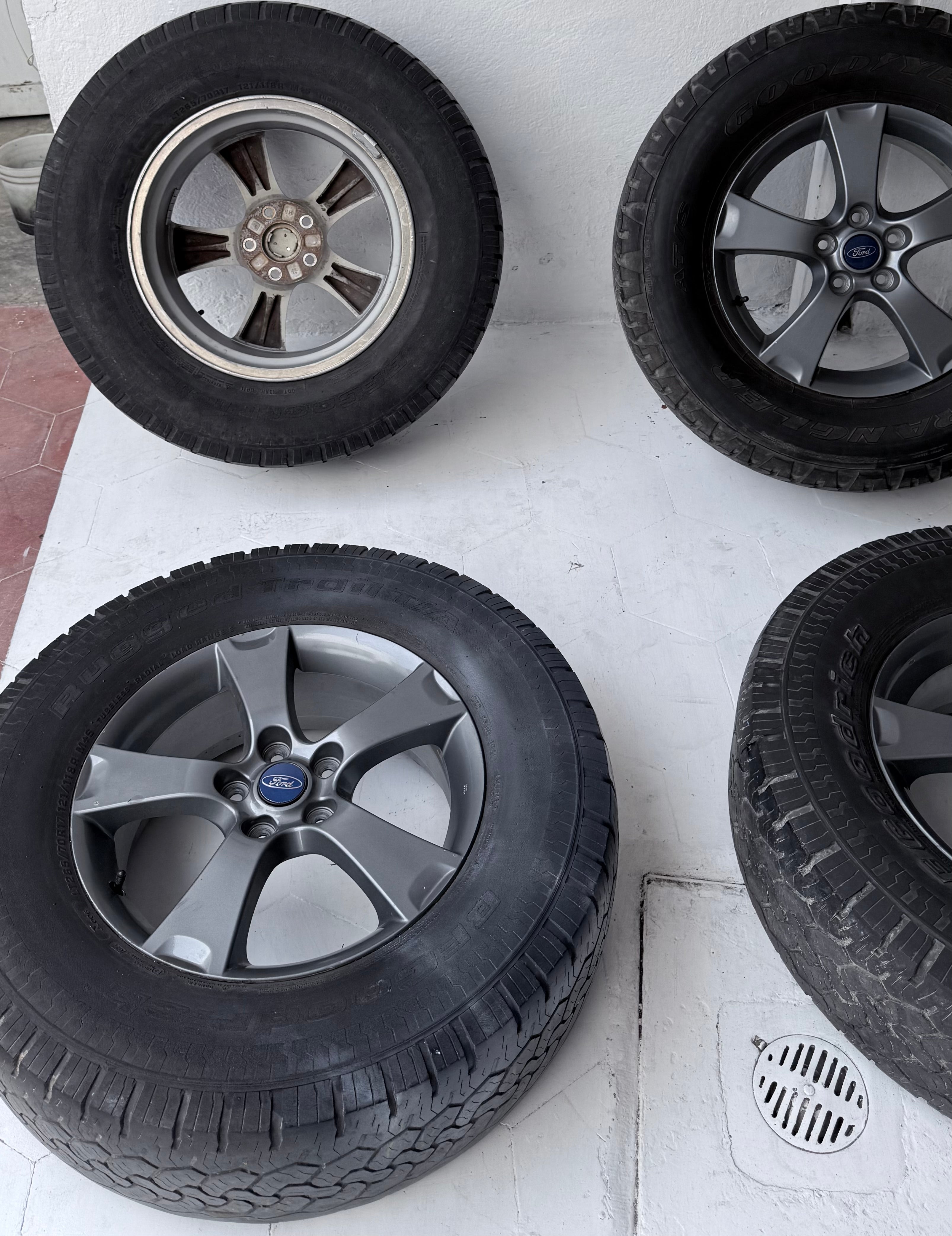 4 Rines con llantas 17” Ford Ranger y Explorer – 5×114