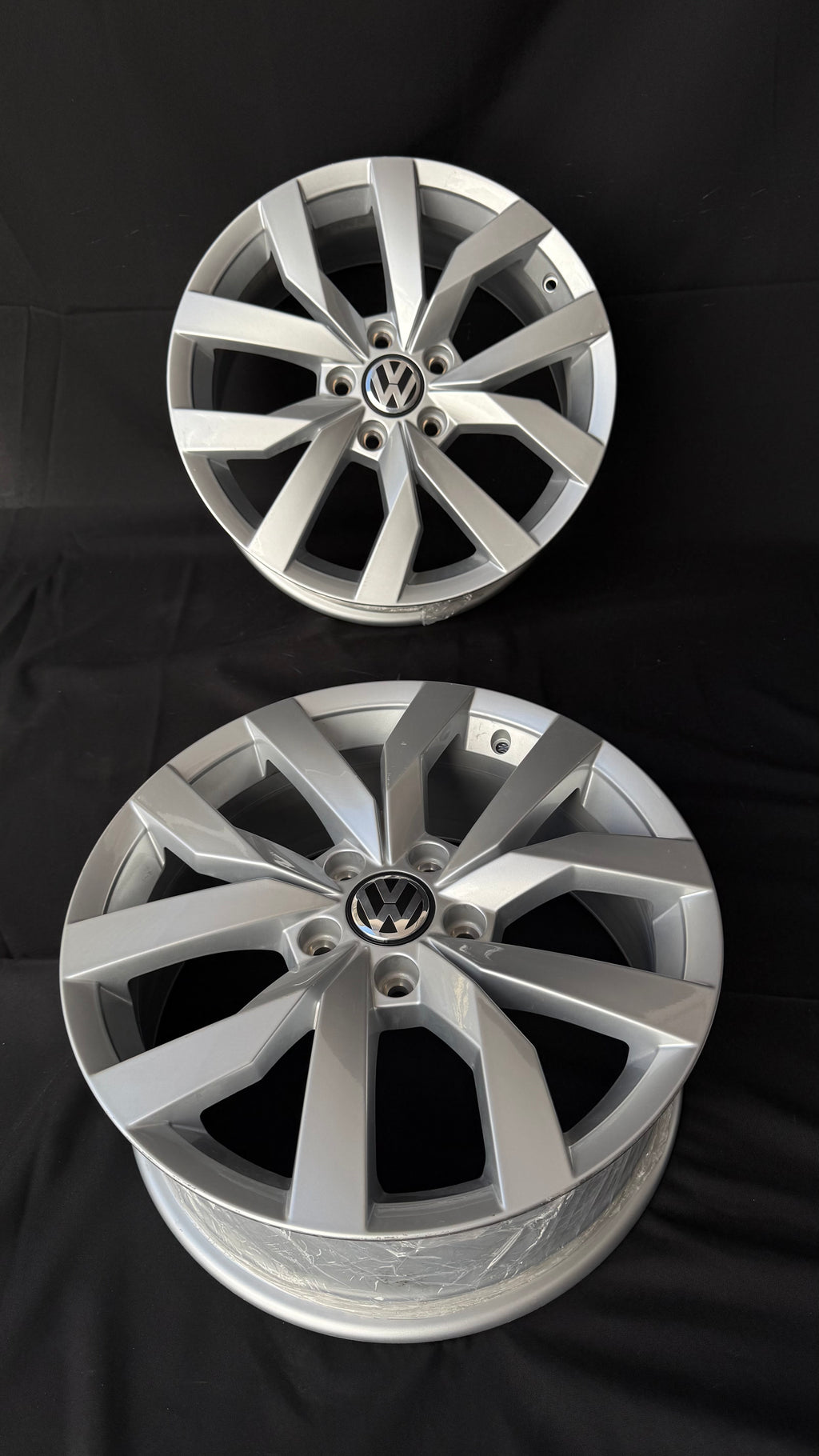 4 Rines 17” Volkswagen Golf TSI Jetta A7 A6 Originales Nuevos