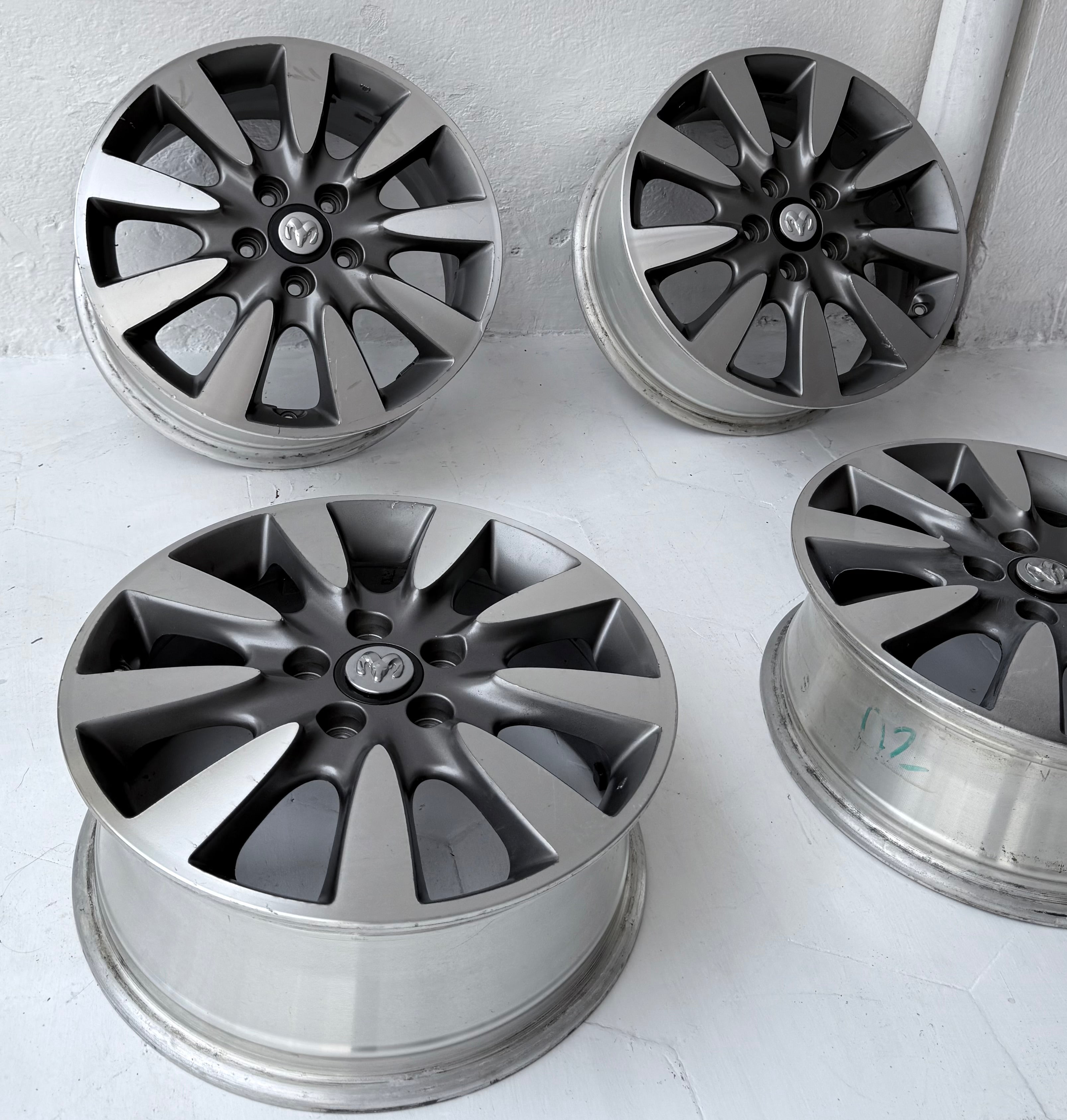 4 Rines 17” Jeep Liberty, Compass y Patriot – 5×114