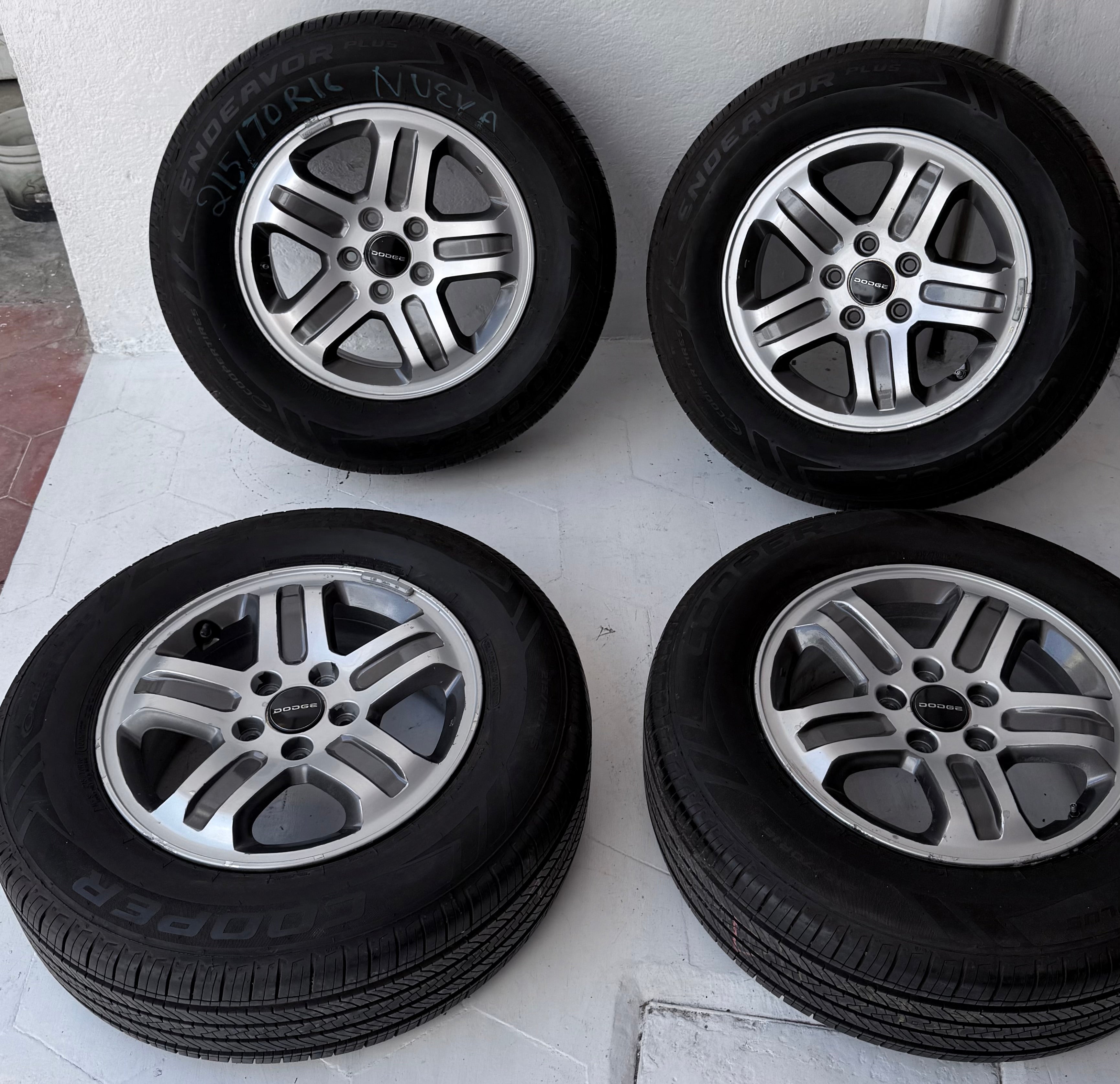 4 Rines con llantas 16” Dodge Voyager, Caravan, Avenger, Nitro y Jeep Liberty, Compass y Patriot – 5×114