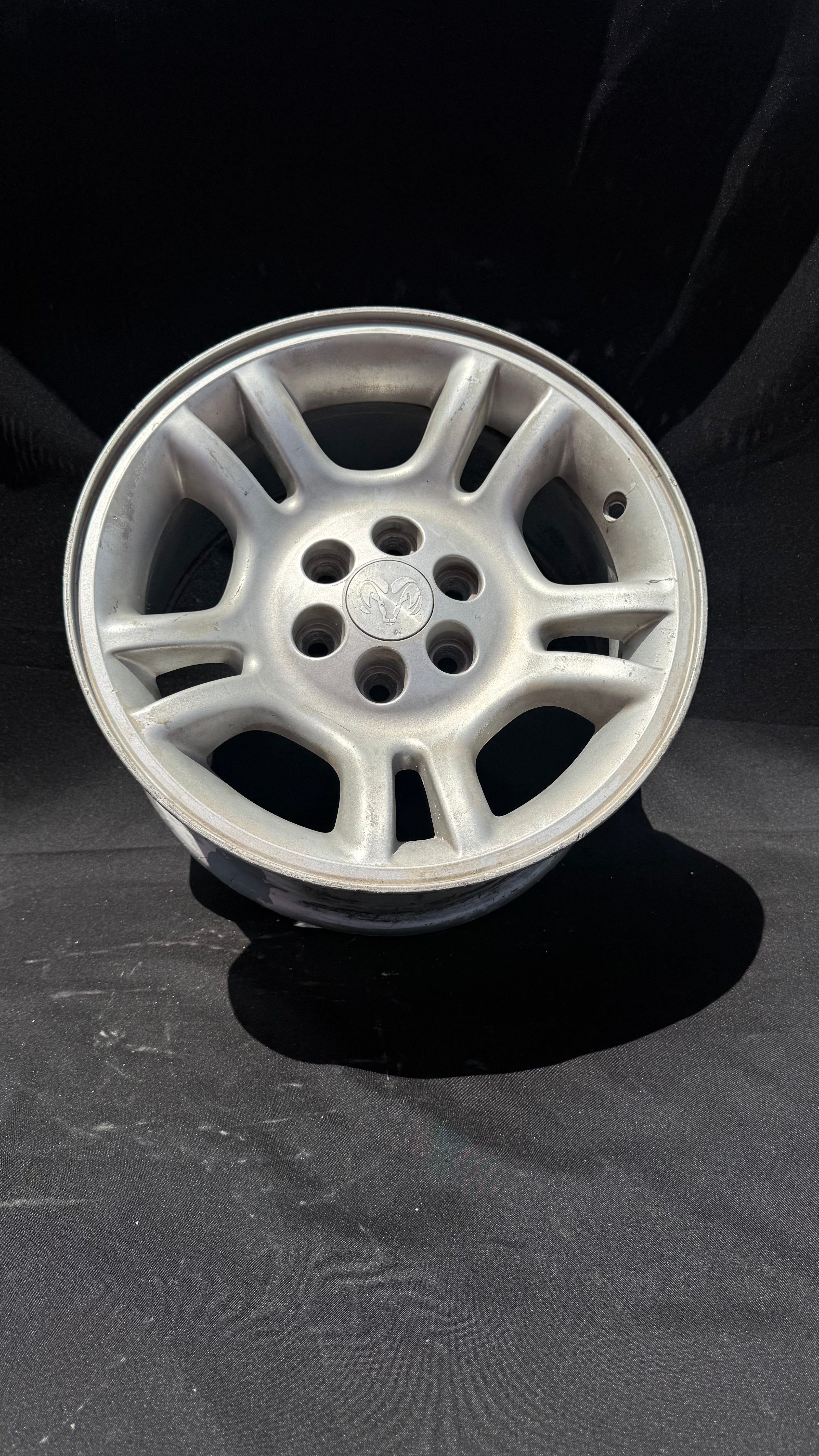 1 Rin 16” Dodge Dakota Original 6-114