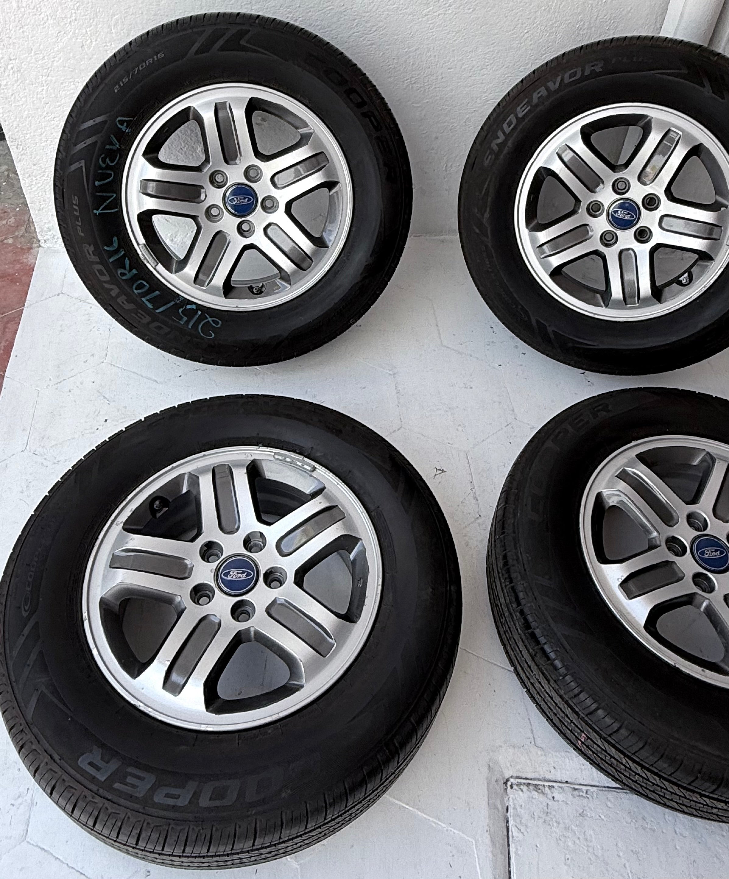 4 Rines con llantas 16” Ford Ranger y Explorer – 5×114