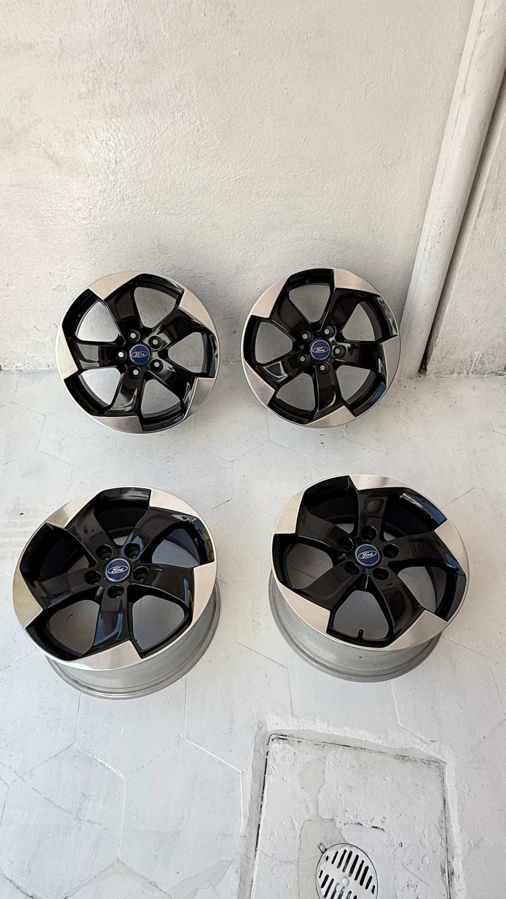 4 Rines 17” Ford Mustang, Ranger y Explorer Originales Seminuevos 5x114