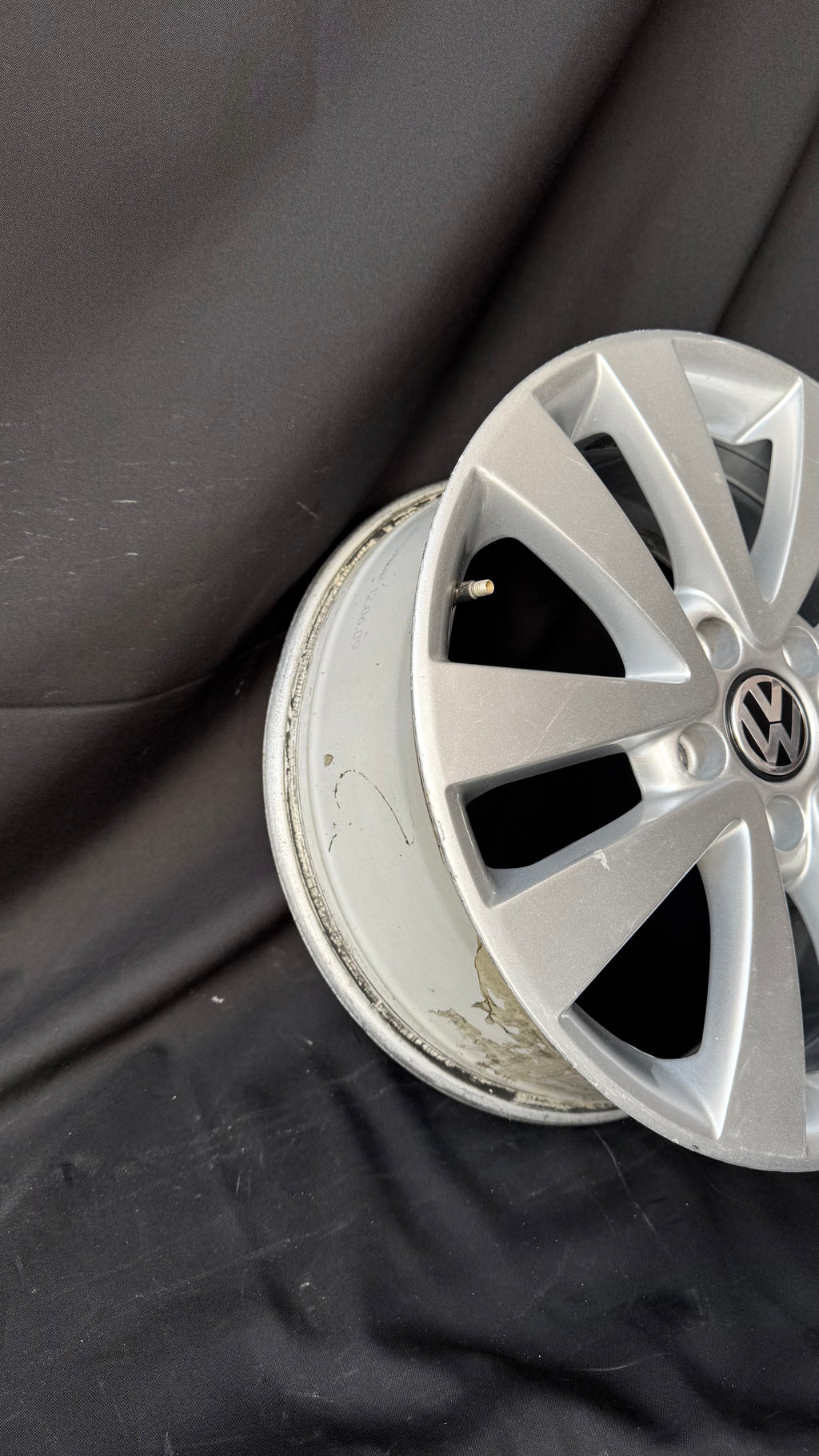 1 Rin 17” Volkswagen Jetta MK6 / Golf Original