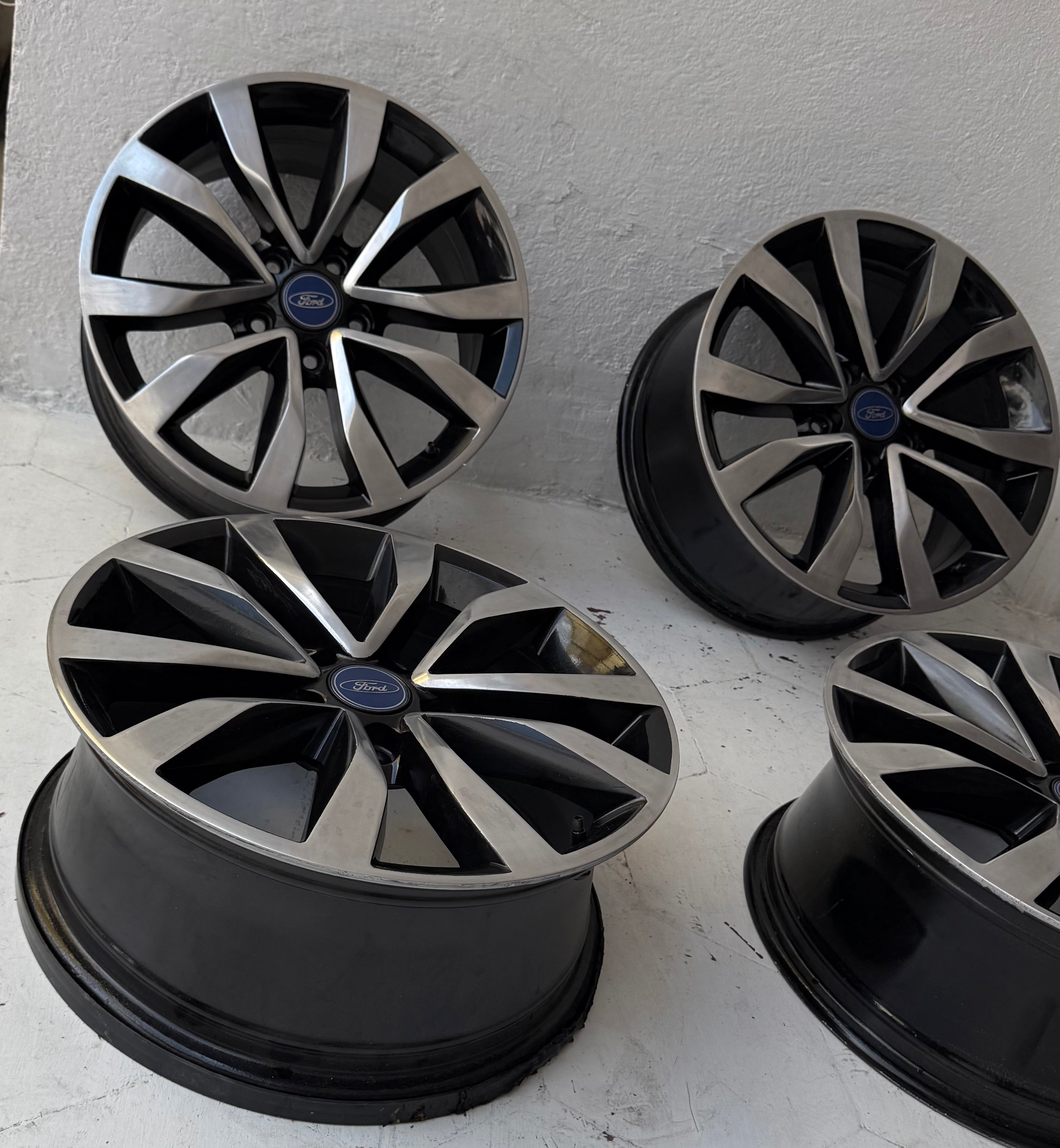 4 Rines 17” Ford Mustang / Ranger / Explorer – 5×114