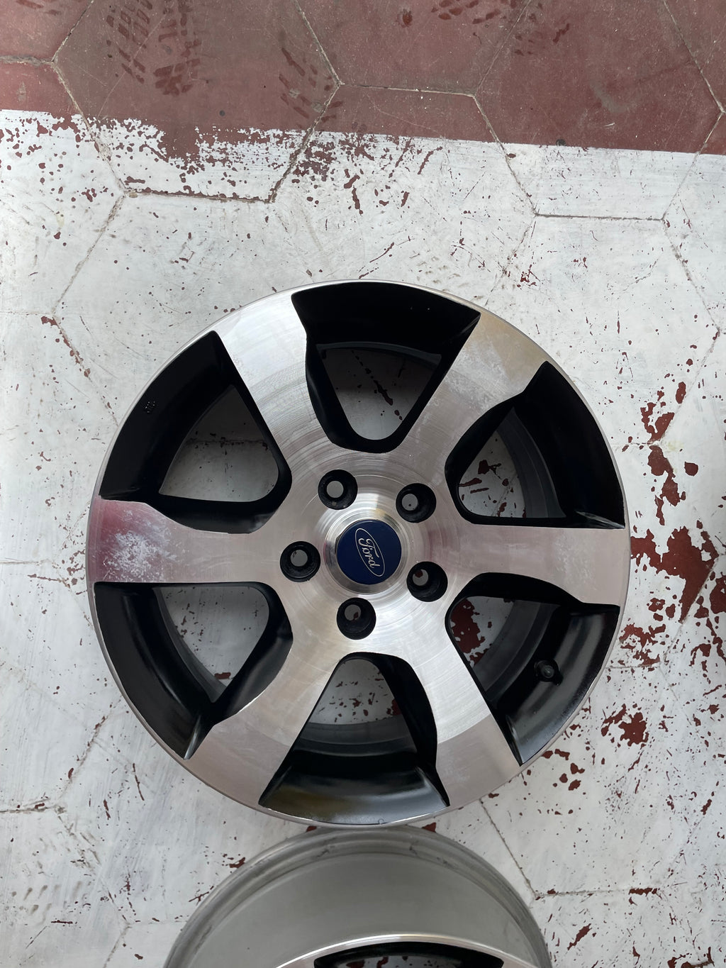 Rines de aleación para automóvil Ford Escape RANGER Mustan 16”