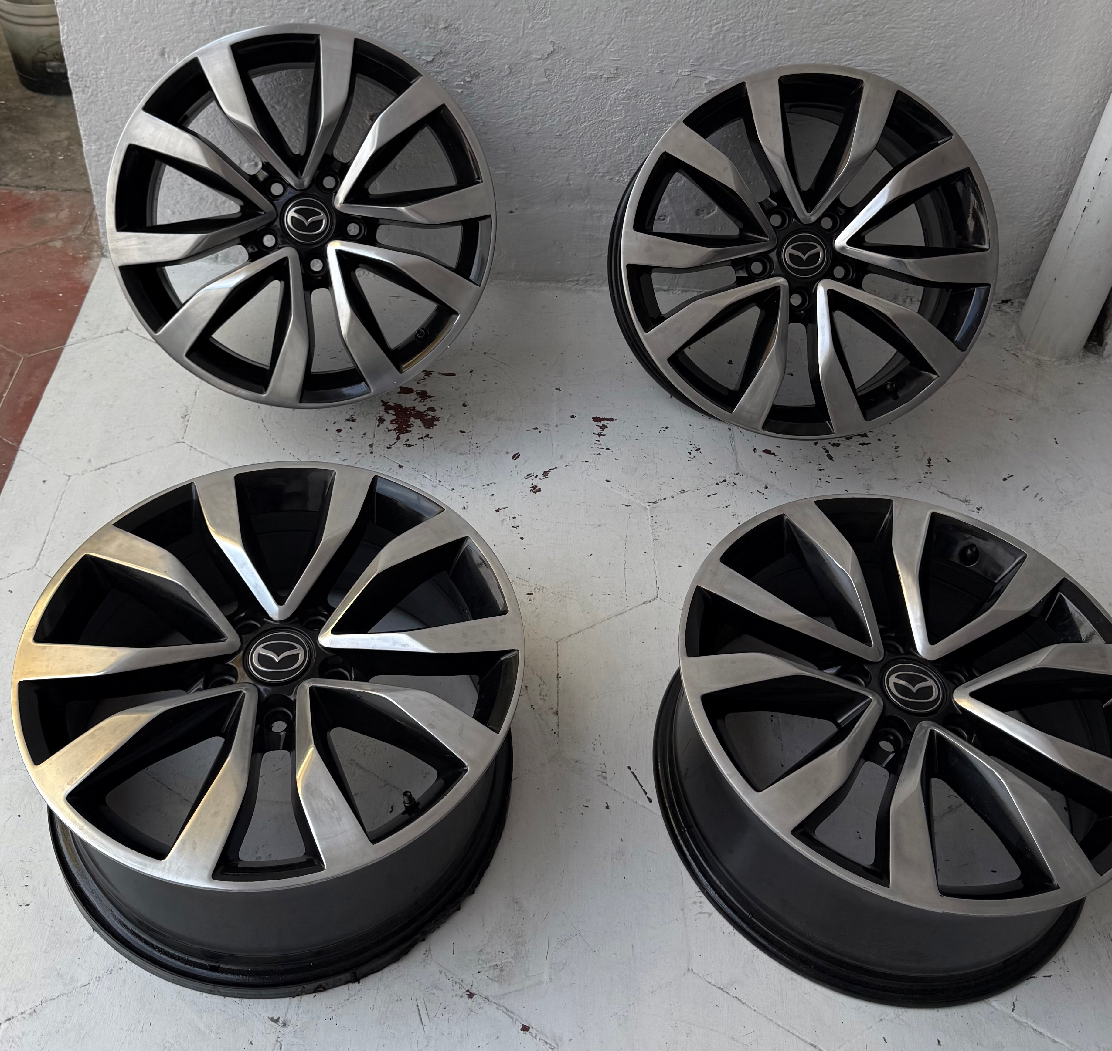 4 Rines 17” Mazda – 5×114