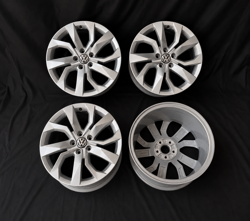 4 Rines 17” Volkswagen Golf TSI Jetta A7 A6 Originales Nuevos