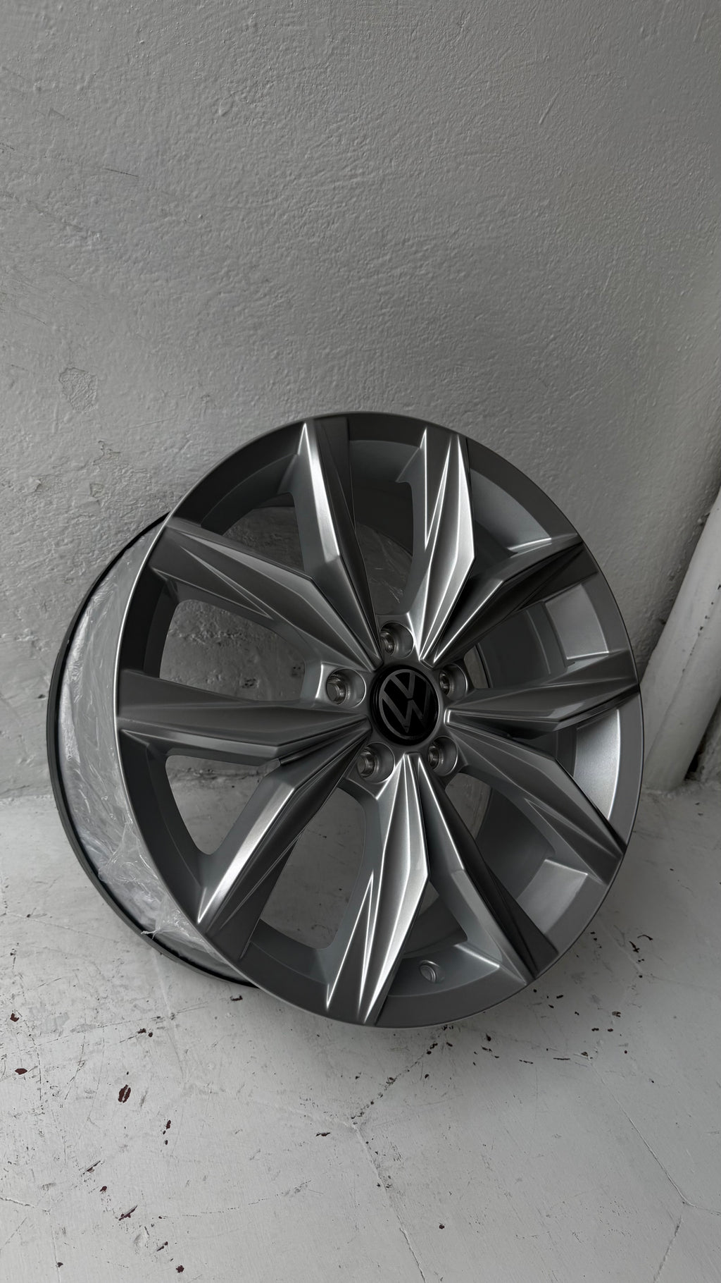 1 Rin 18” Volkswagen Tiguan R-Line – 5×112