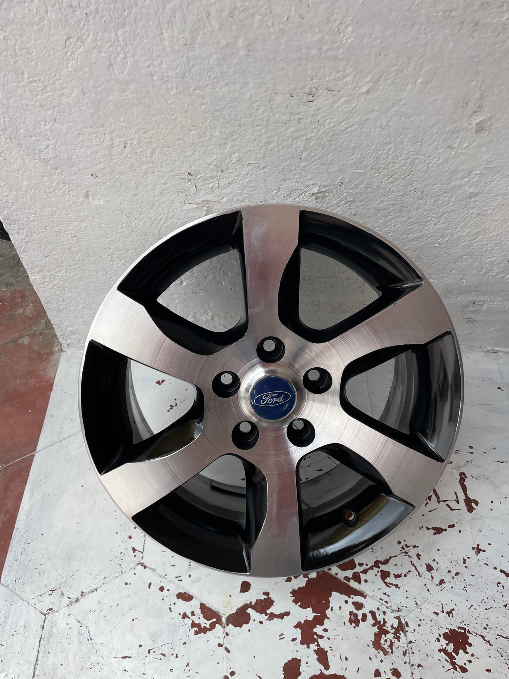 Rines de aleación para automóvil Ford Escape RANGER Mustan 16”