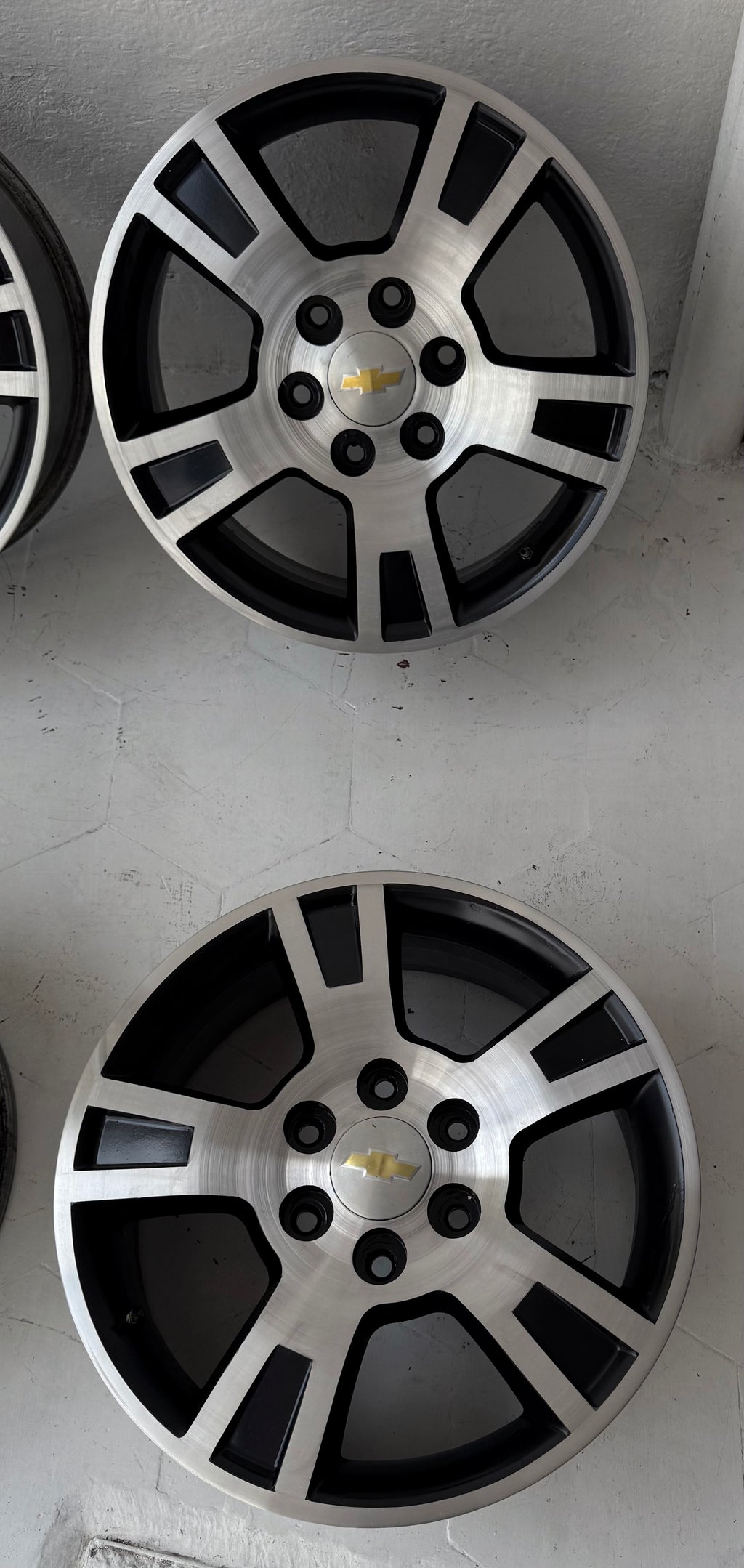 4 Rines Seminuevos 18” Chevrolet Silverado, GMC Sierra, Suburban, Express Van y Tahoe – 6×139