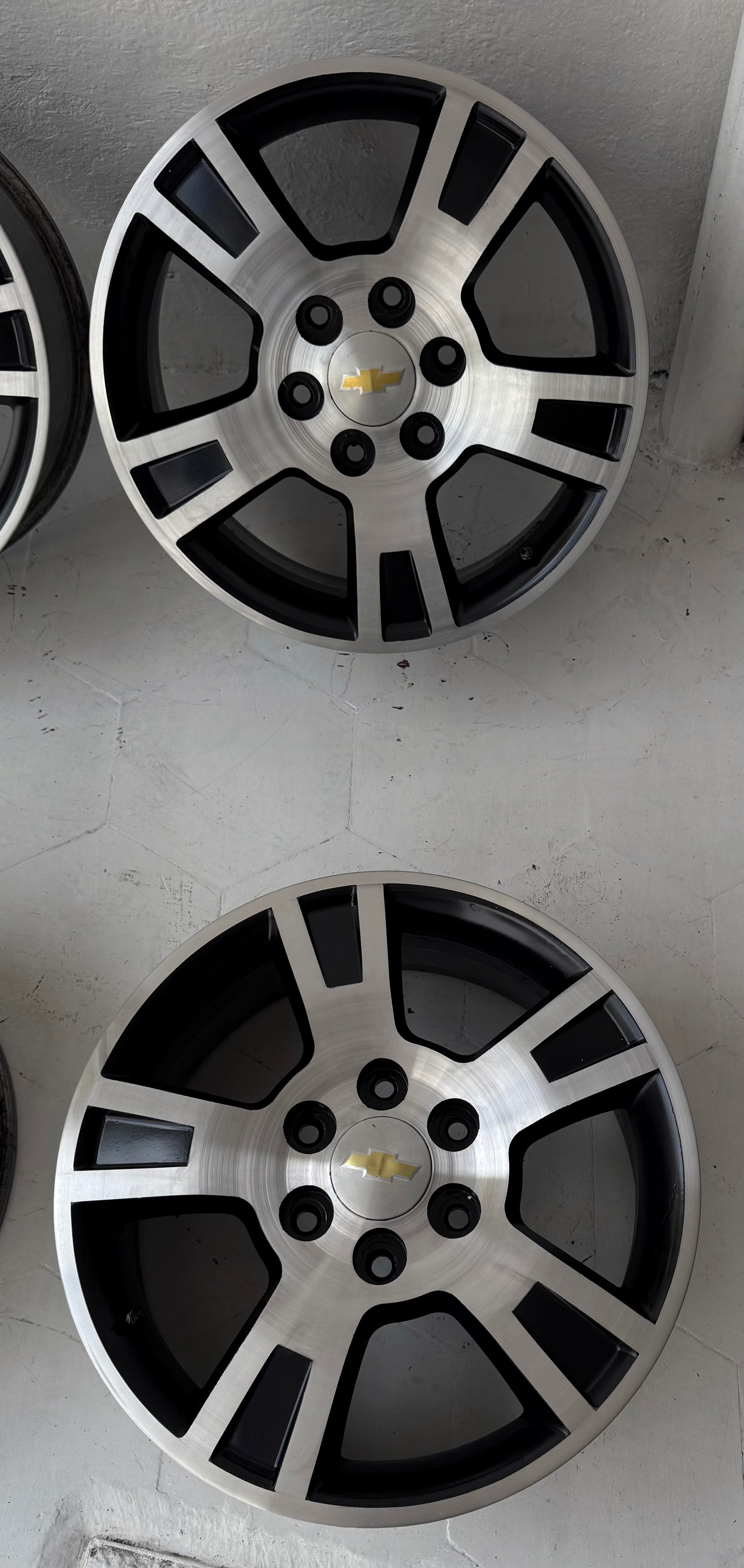 4 Rines Seminuevos 18” Chevrolet Silverado, GMC Sierra, Suburban, Express Van y Tahoe – 6×139