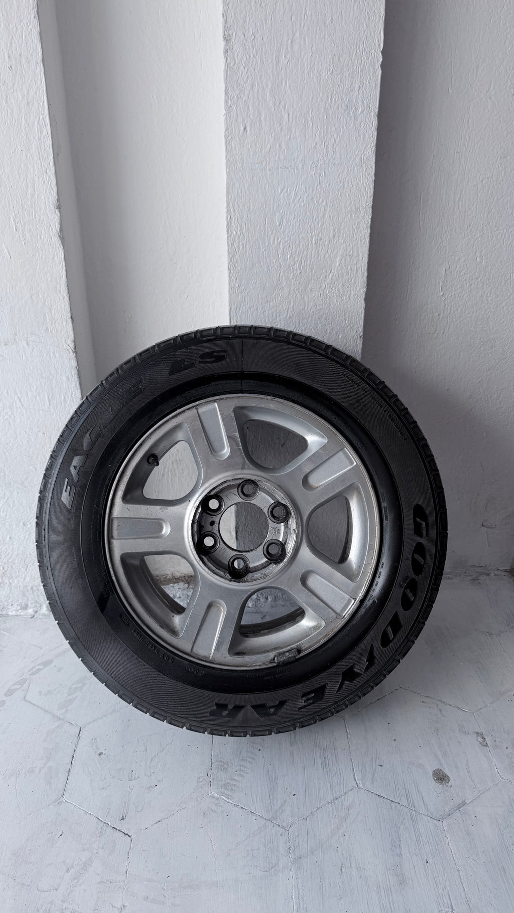 1 Rin 17” Ford F-150 – 6×135
