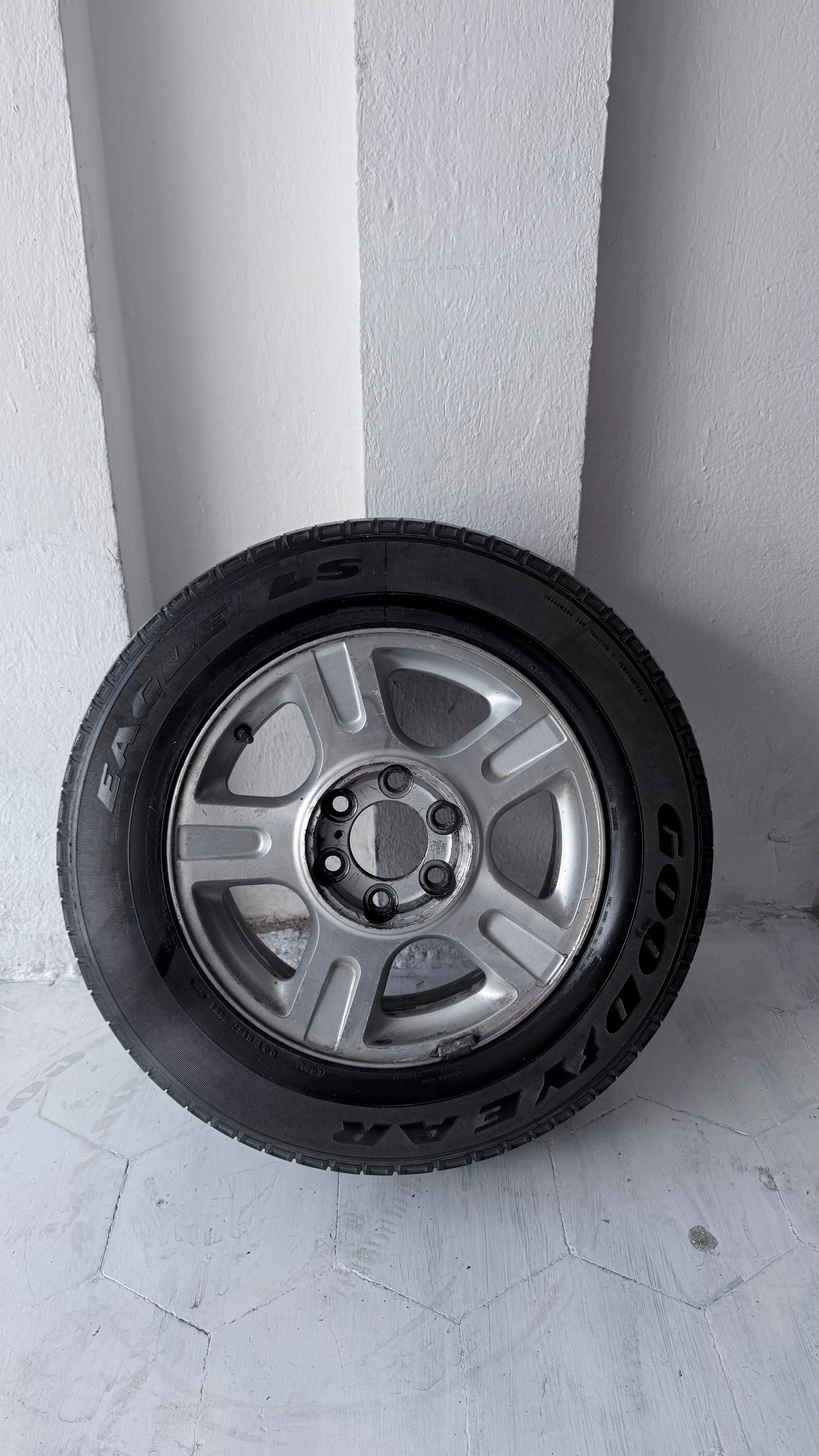 1 Rin 17” Ford F-150 – 6×135