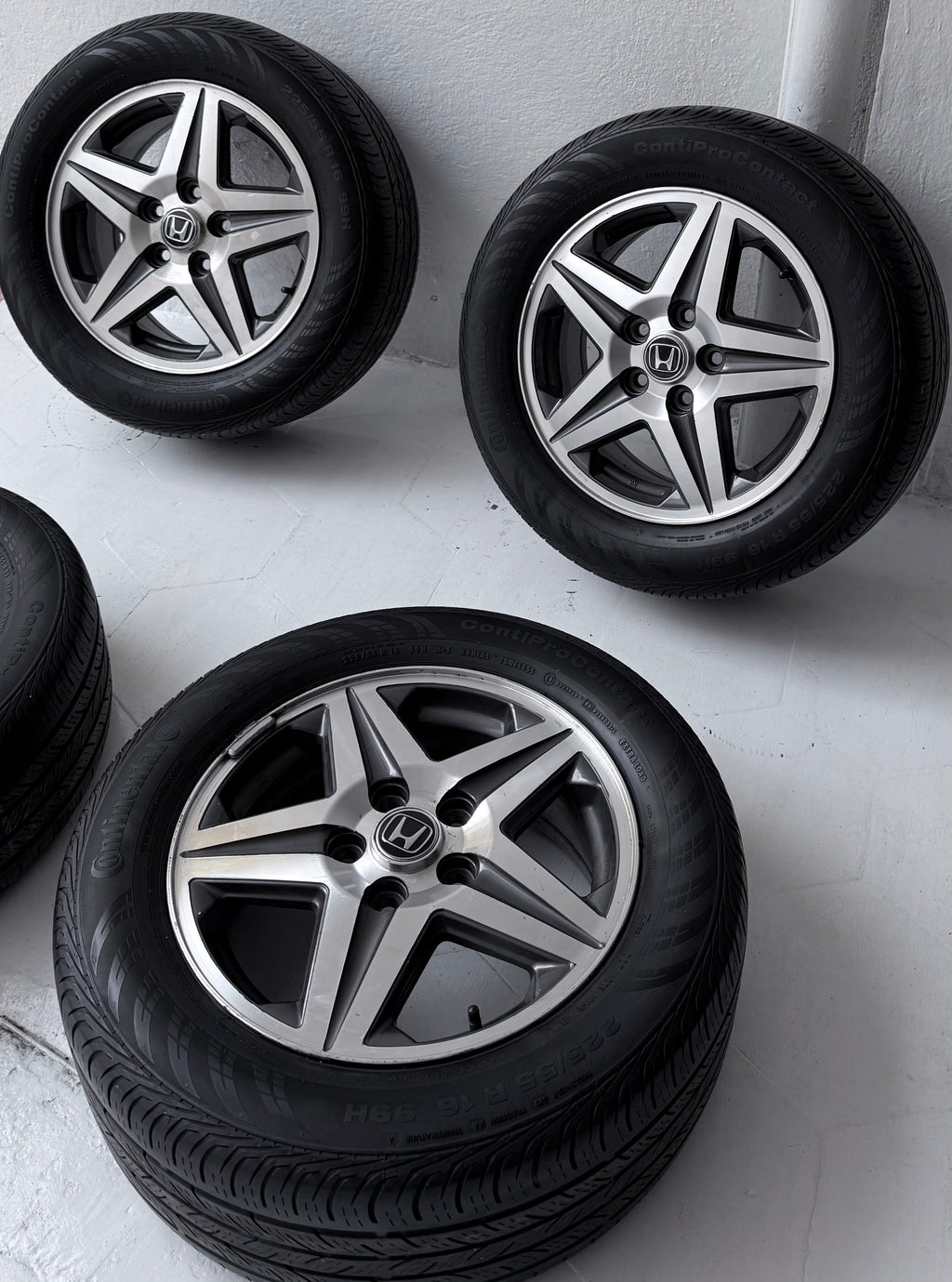 4 Rines con llantas 17” Honda Accord, Civic, CR-V, HR-V y Element – 5×114