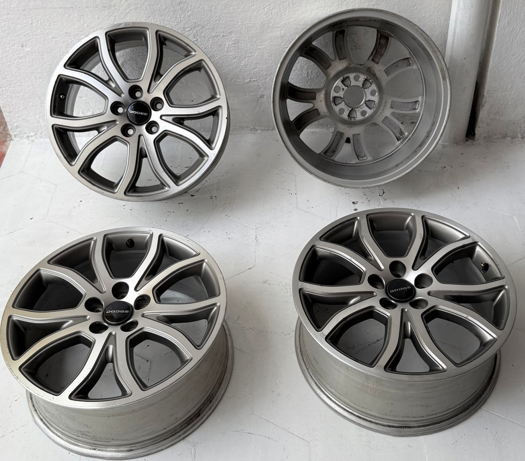 4 Rines 18” Dodge Charger, Avenger, 300C, Nitro, Jeep Liberty, Compass y Patriot – 5×114