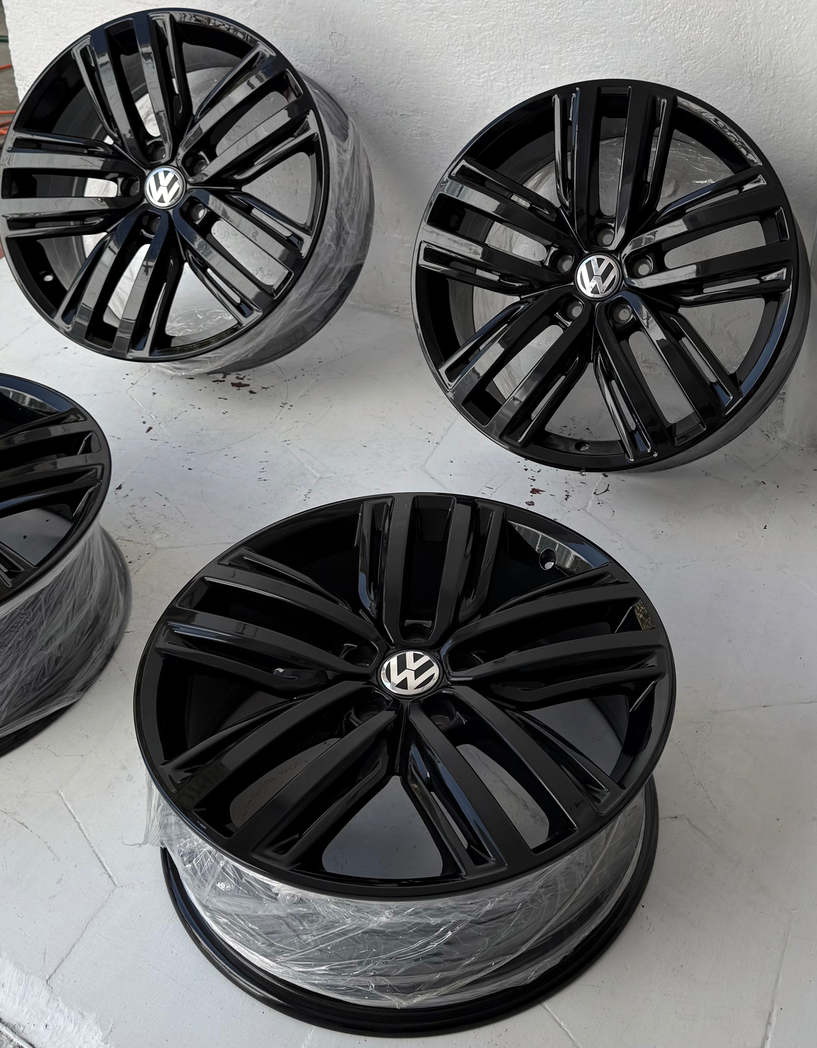 4 Rines Nuevos 19” Volkswagen Tiguan, Taos, Jetta MK7 y Jetta MK6 5X114