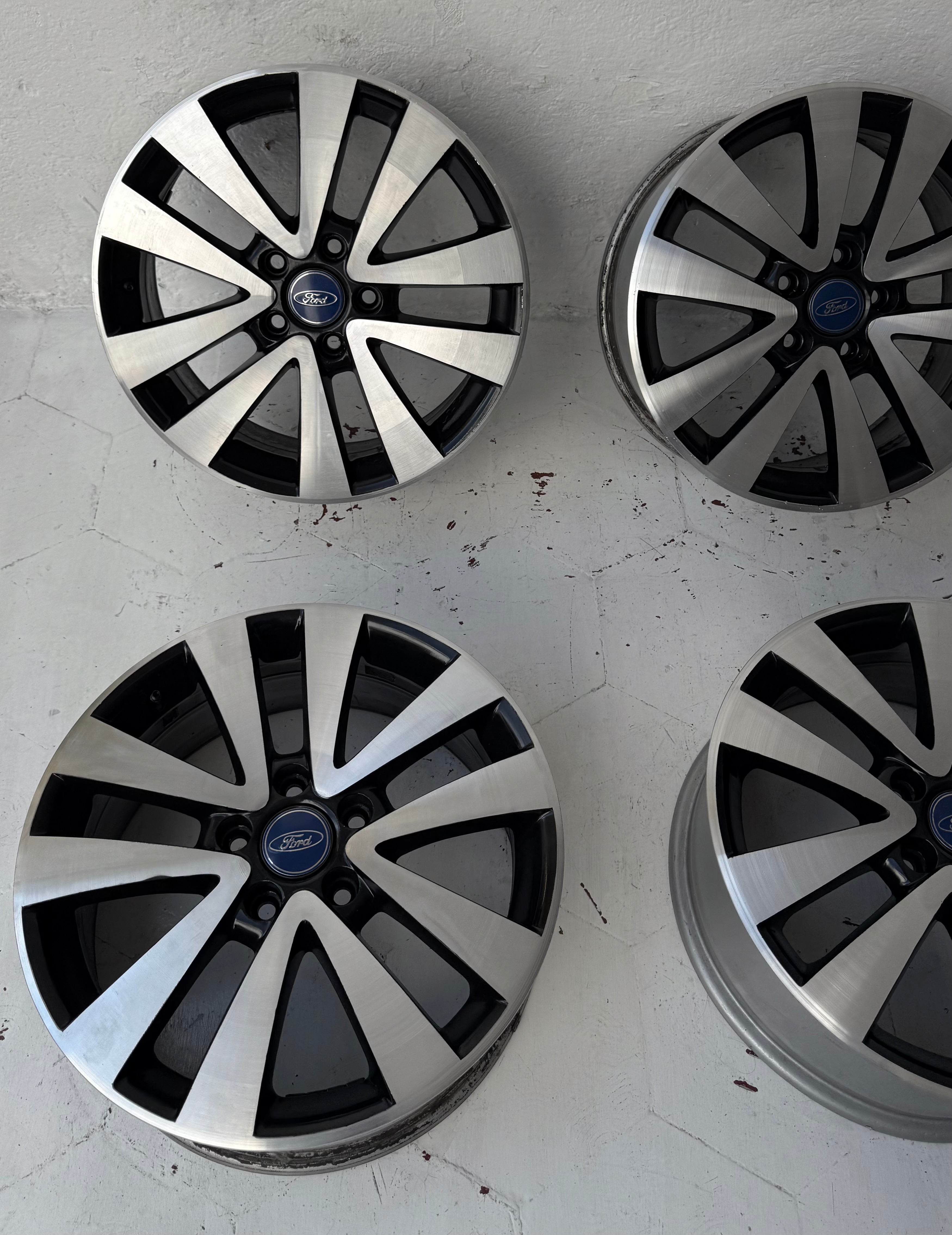 4 Rines 17” Ford Mustang / Ranger / Explorer – 5×114