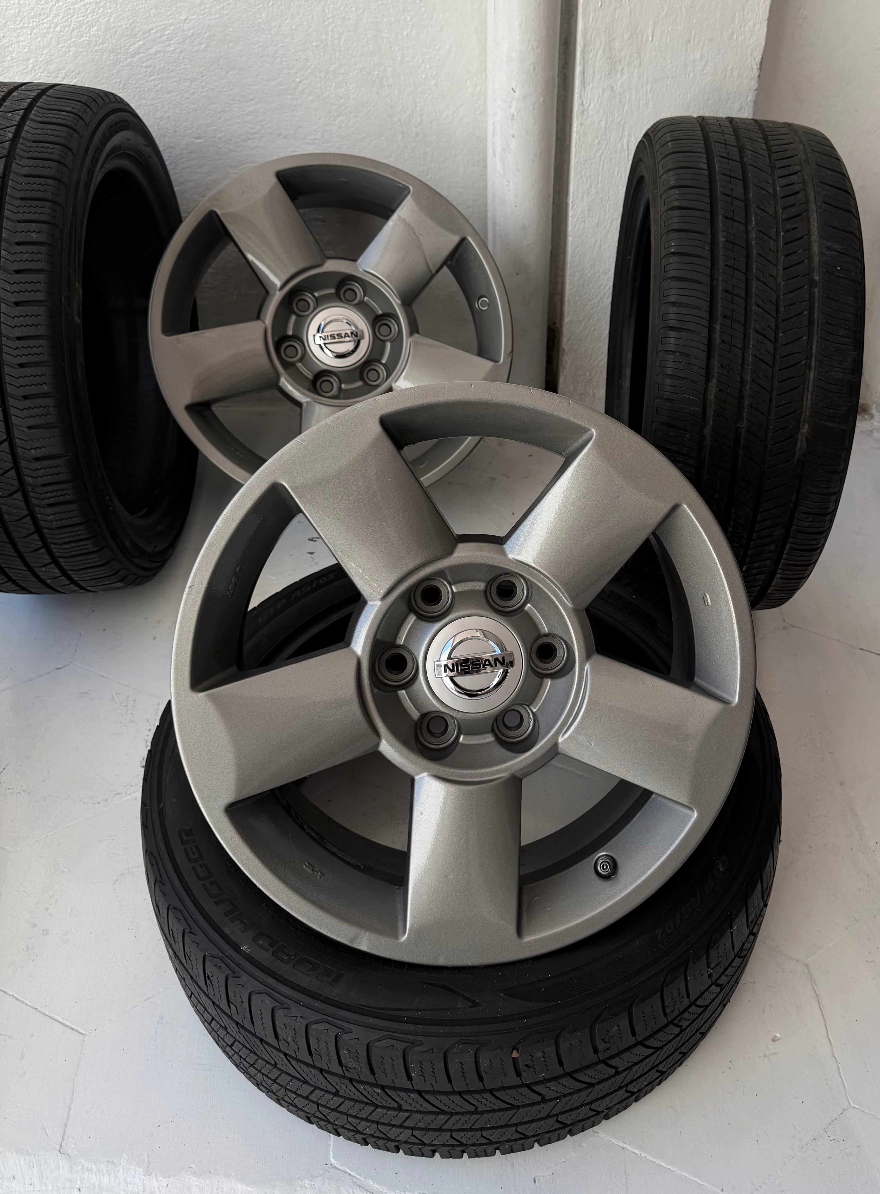 4 Rines y 4 Llantas 18” Nissan D21 Estacas 6x139